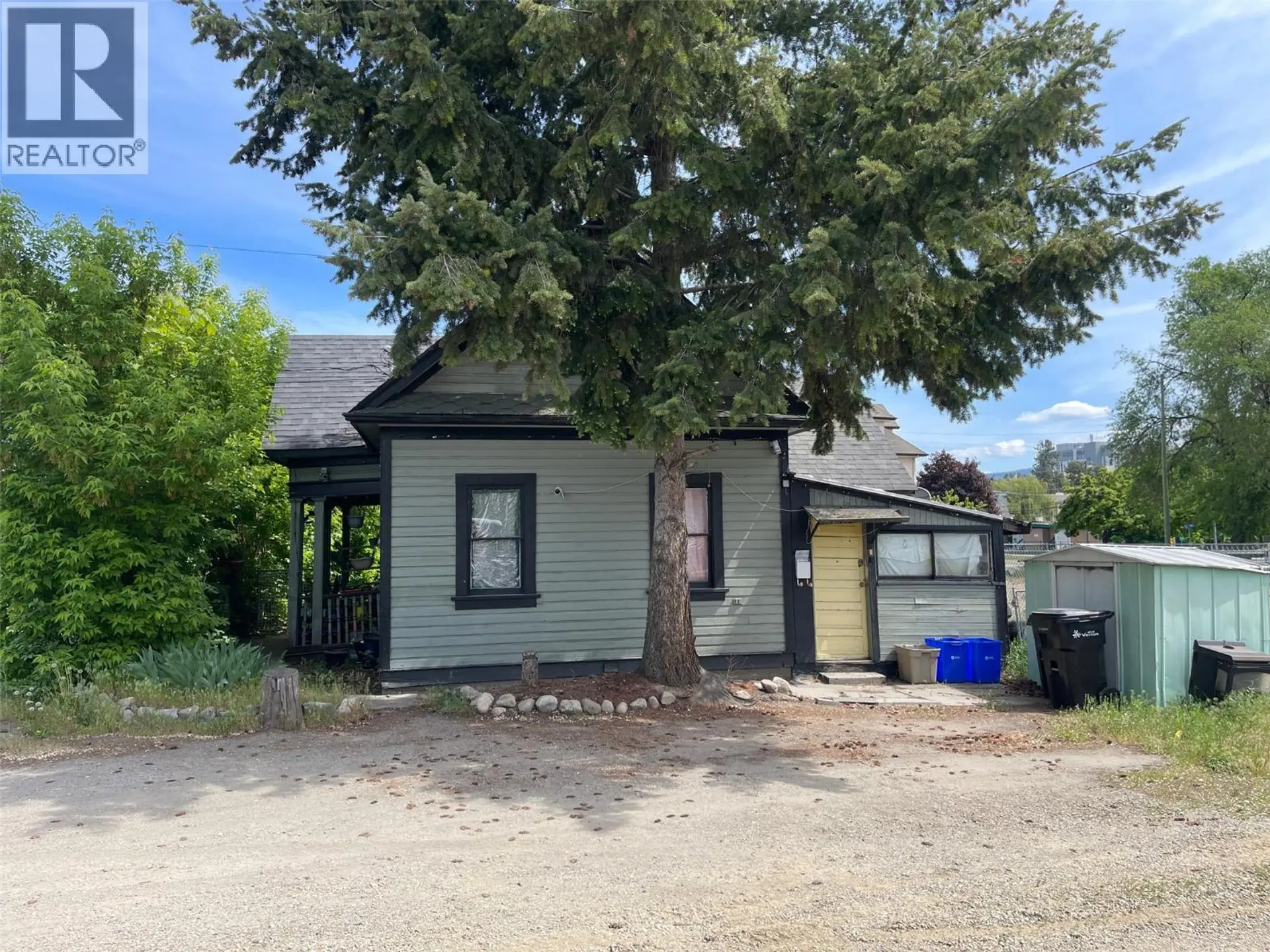 3406 27 Avenue - Image 1