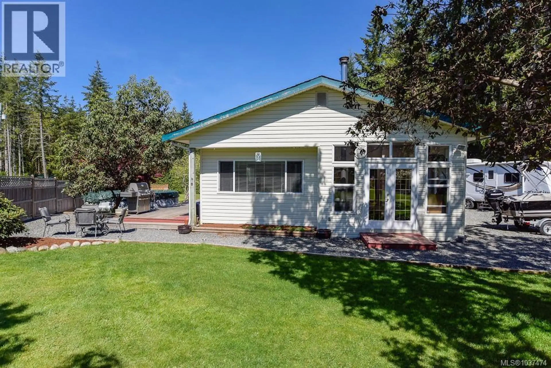 Property at 1864 Bates Rd, Courtenay, BC