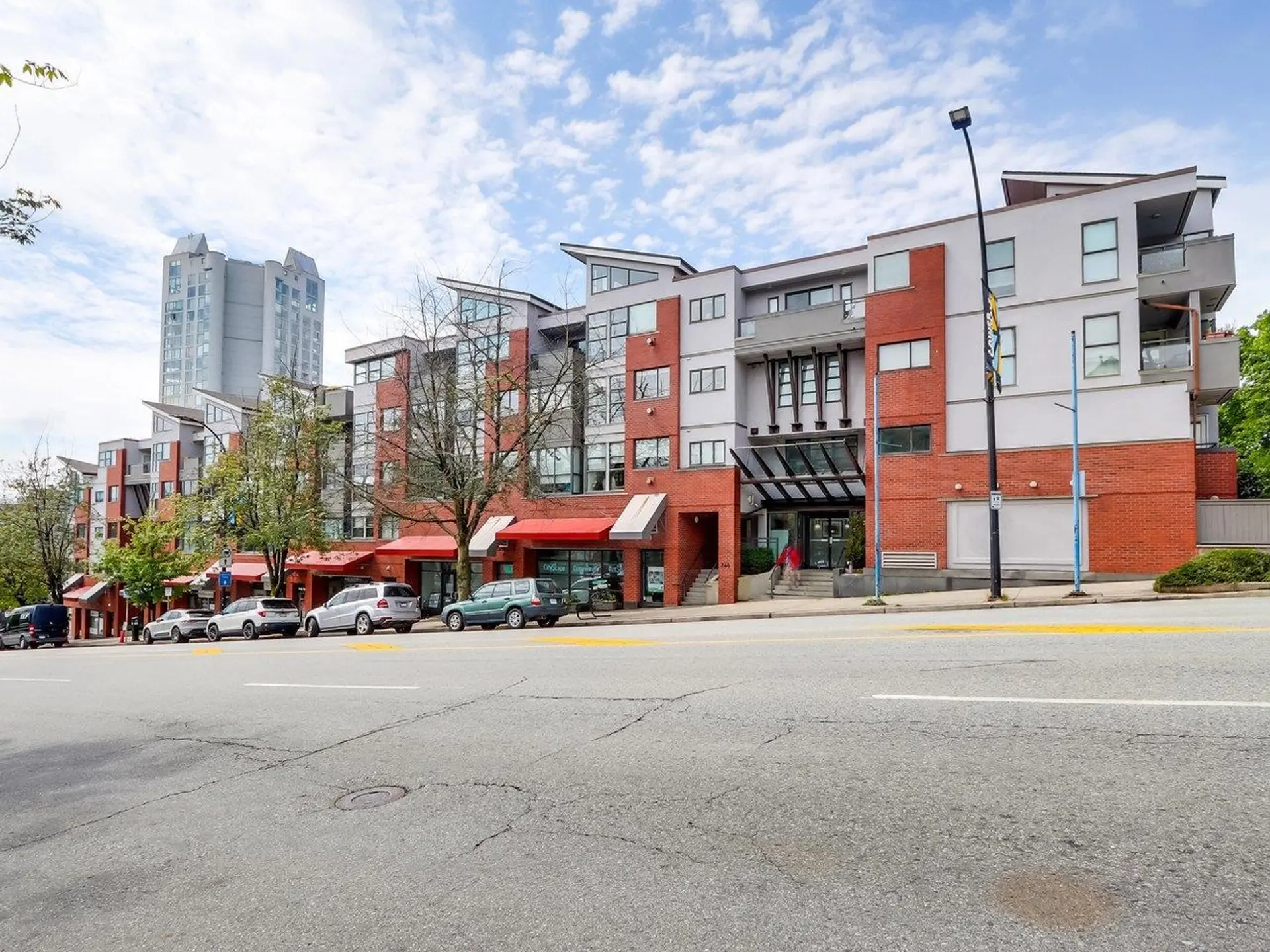Property at #414 345 Lonsdale Avenue, North Vancouver, BC