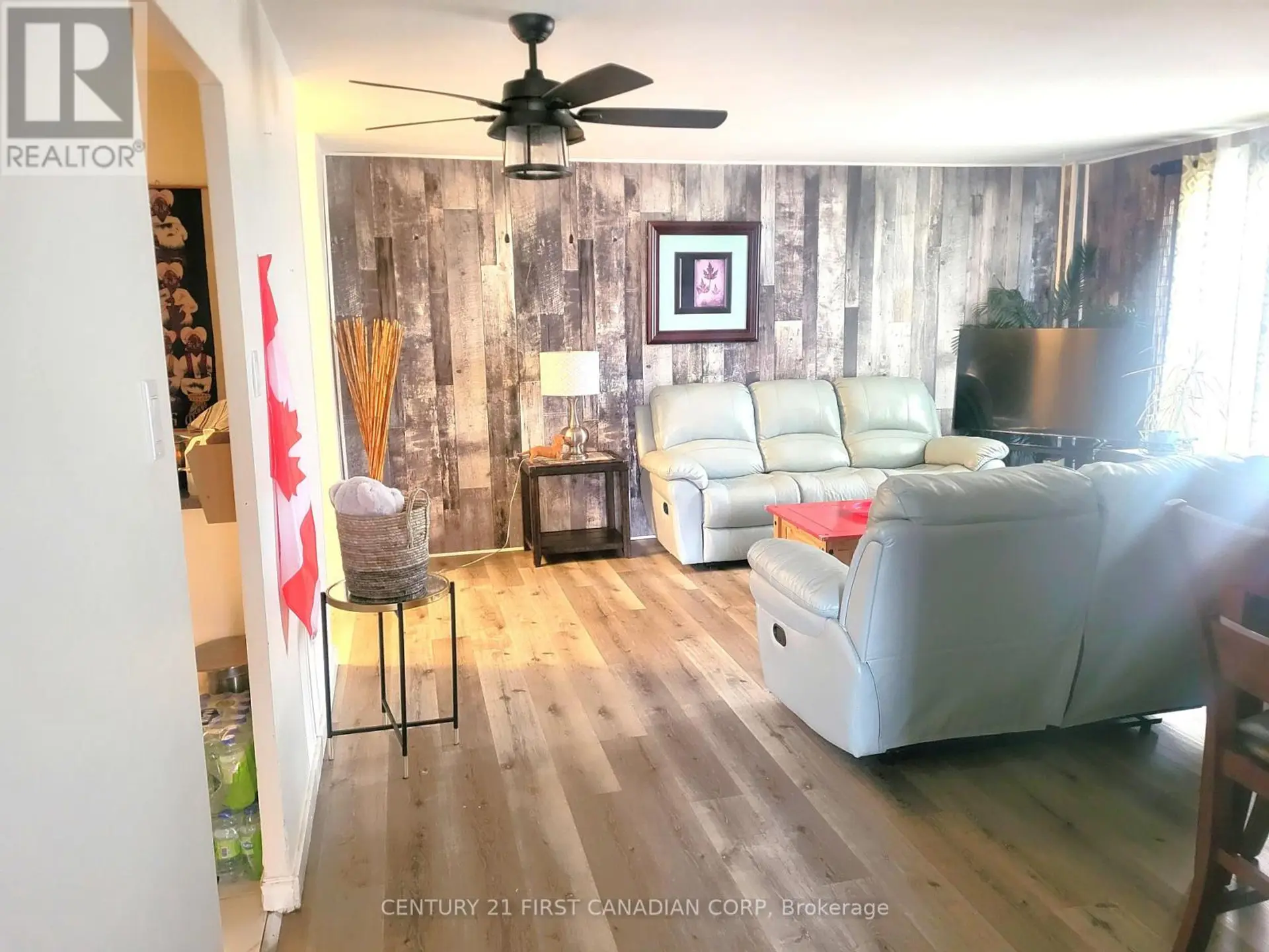 #604 583 MORNINGTON AVENUE - Image 4