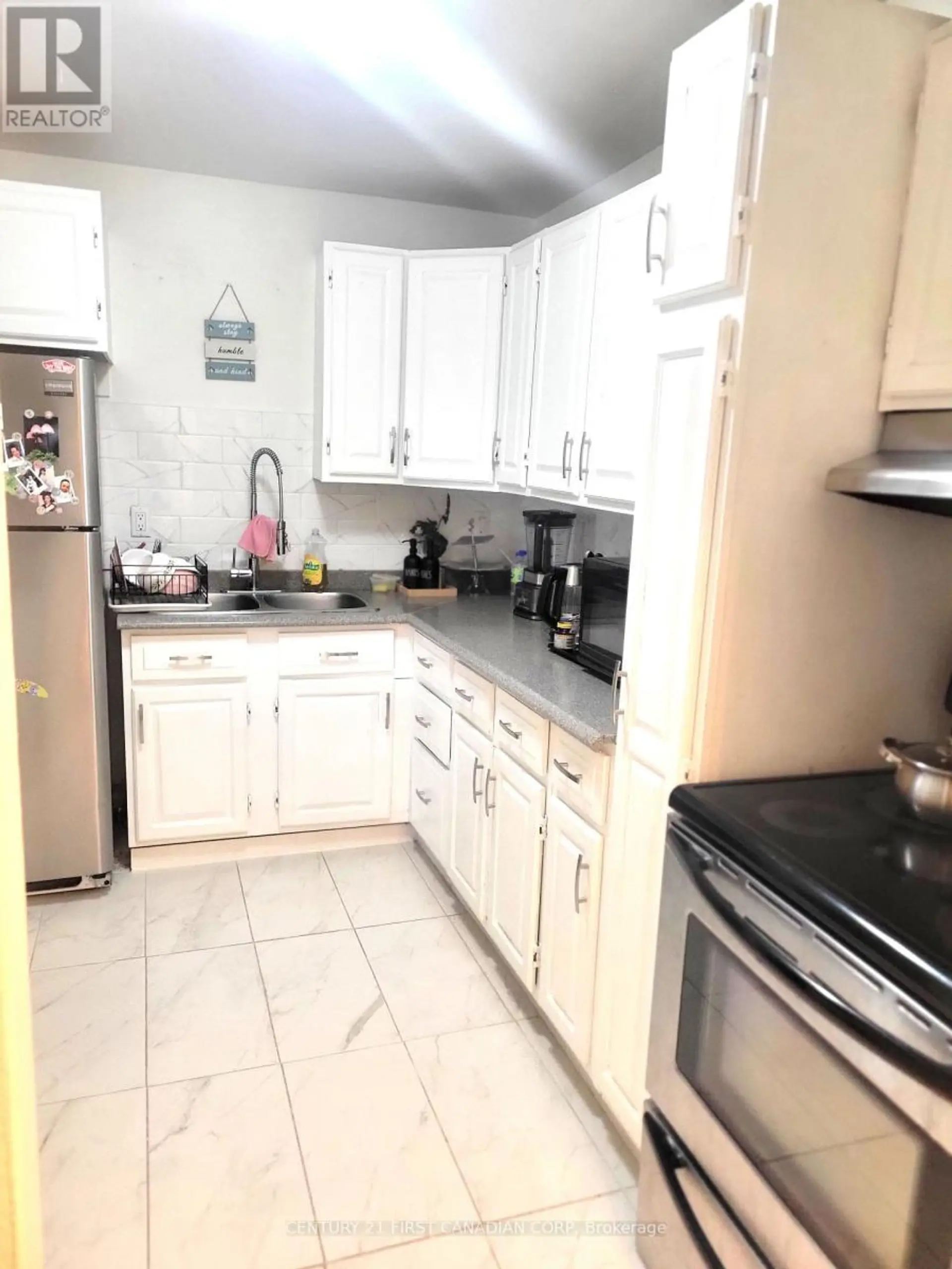 #604 583 MORNINGTON AVENUE - Image 7
