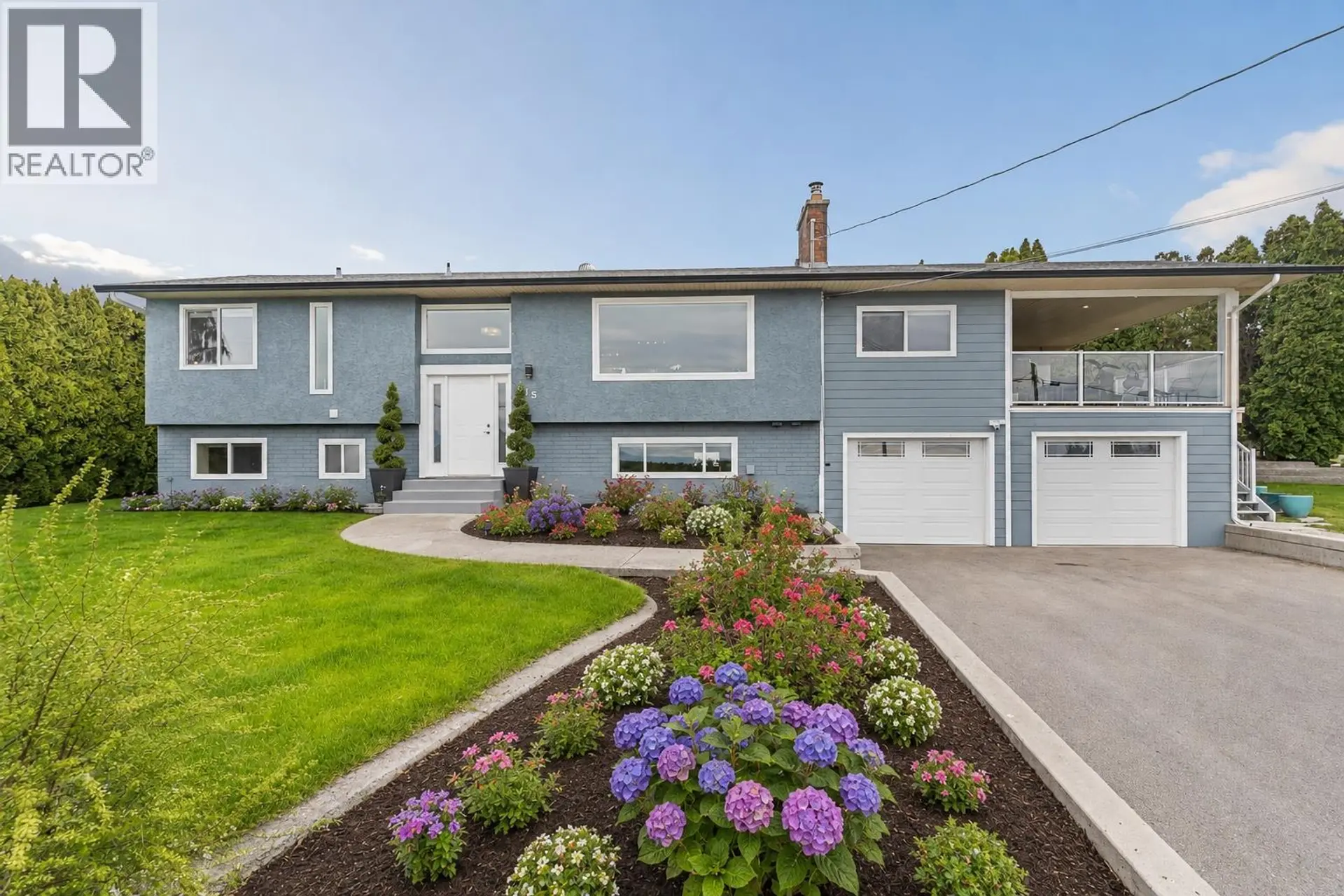 Property at 915 Graf Road, Kelowna, BC
