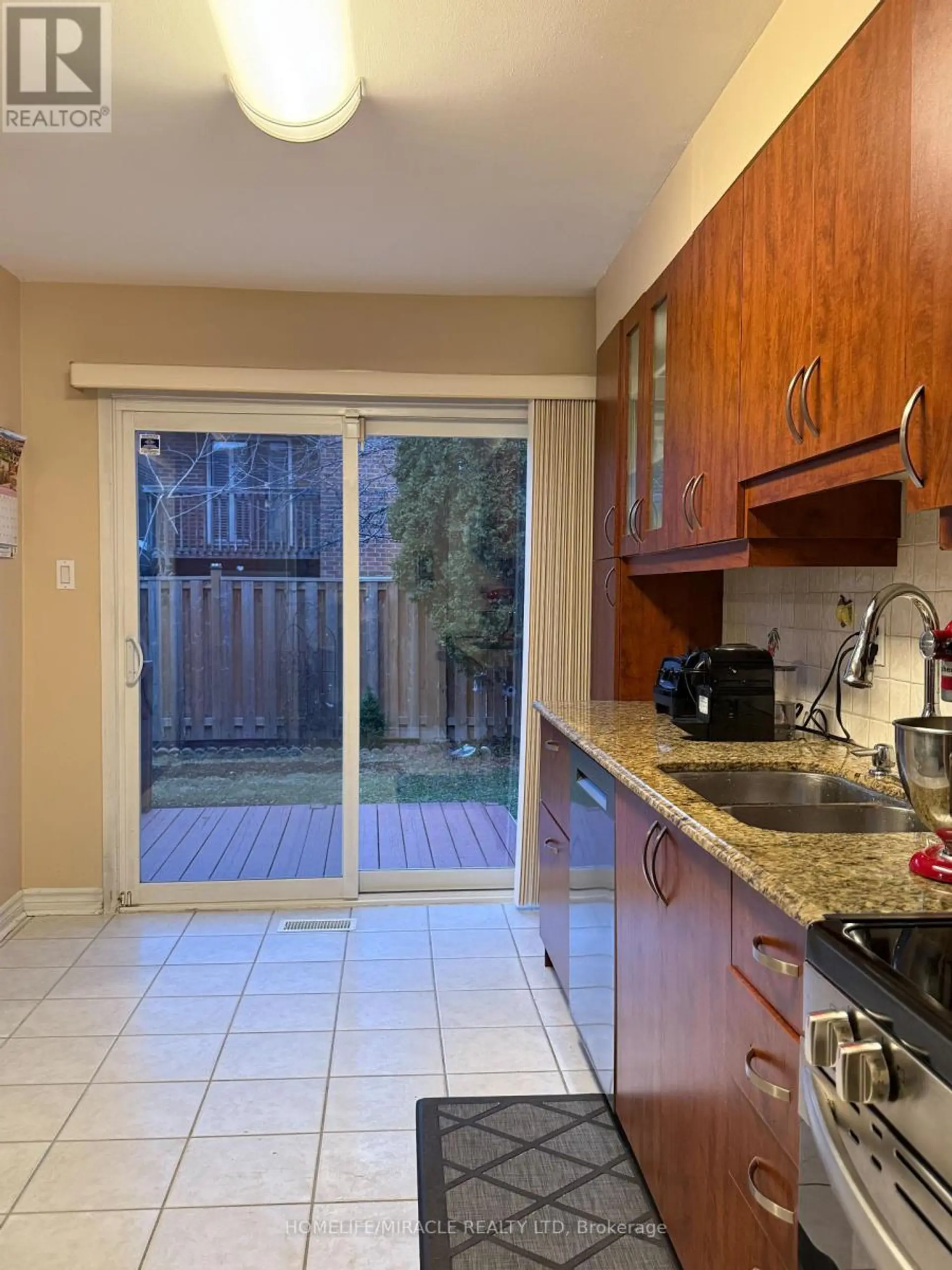 163 MABLEY CRESCENT - Image 6