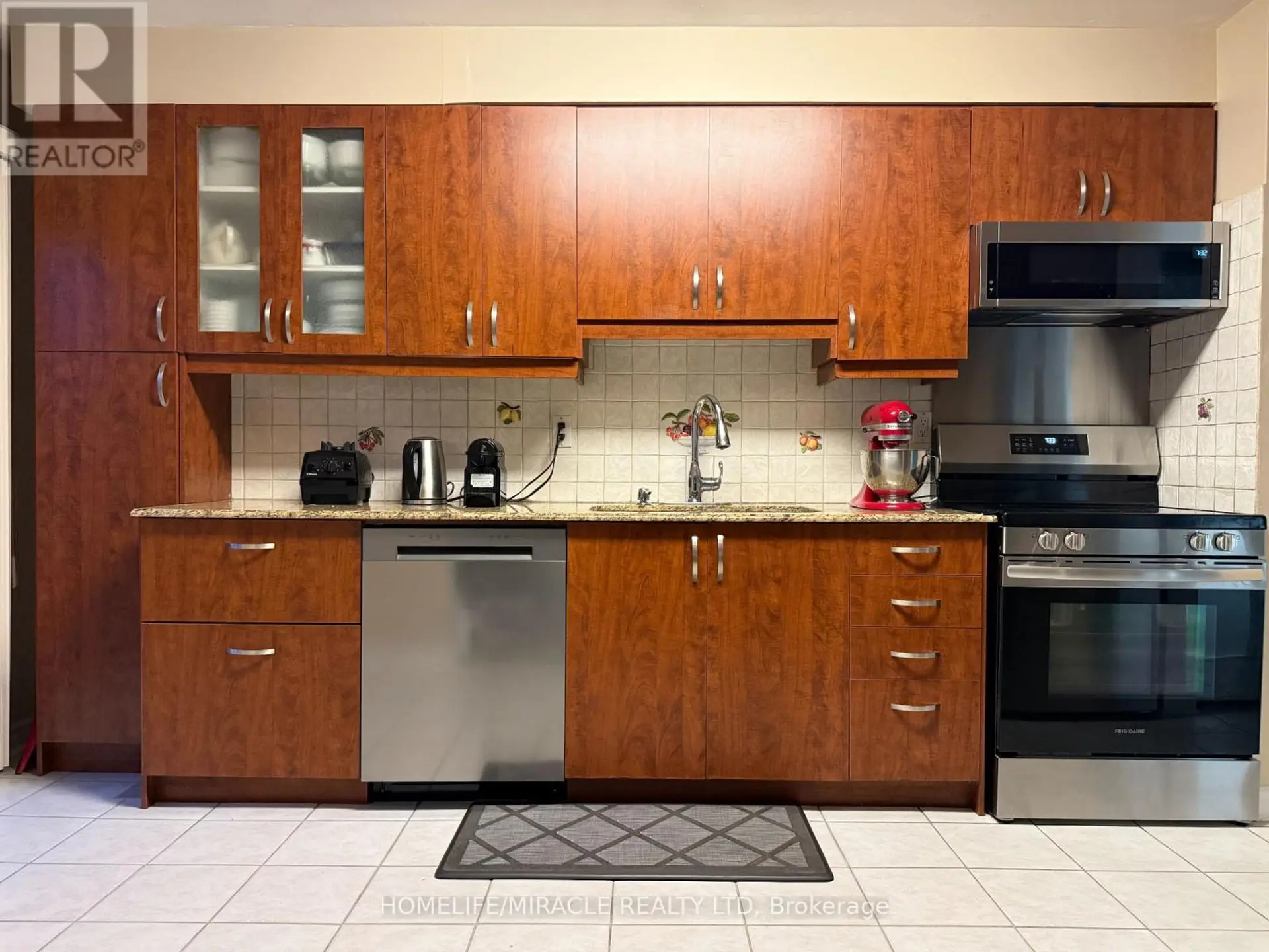 163 MABLEY CRESCENT - Image 5
