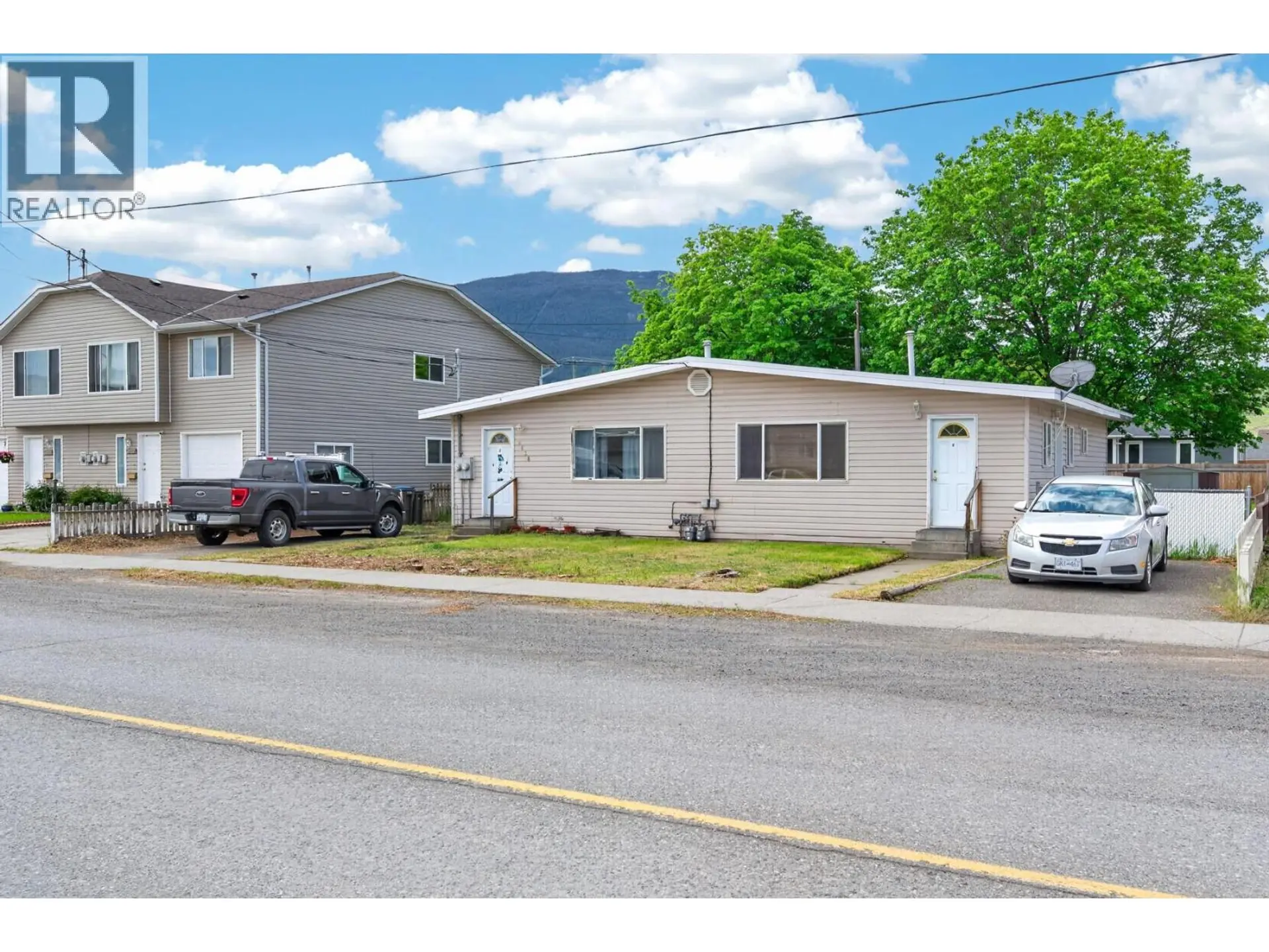 2638 Clapperton Avenue - Image 2