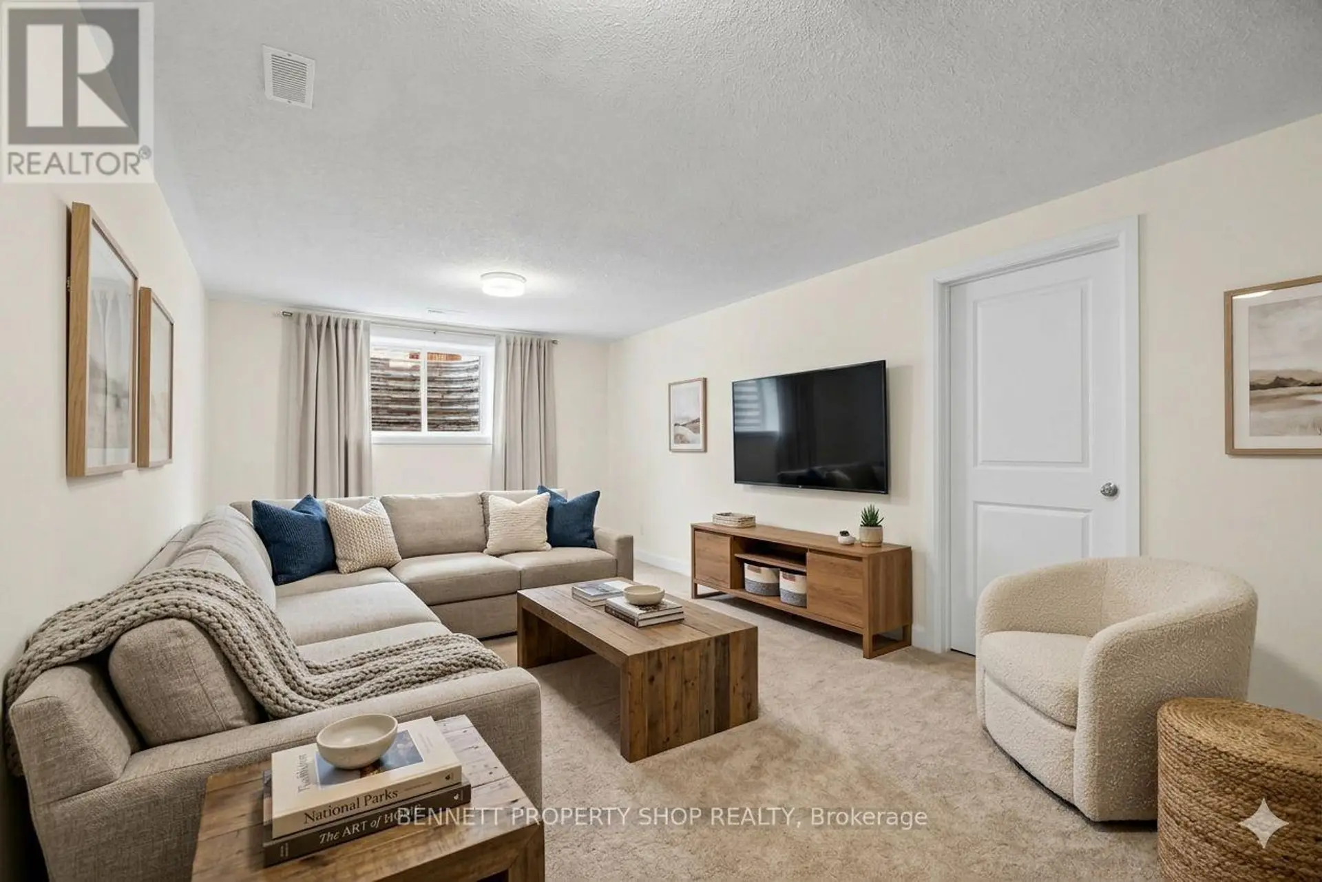 1047 VENTUS WAY - Image 14