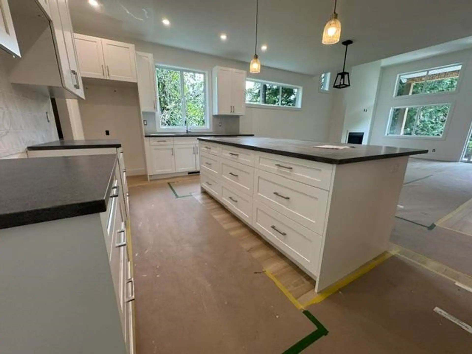 396 Eagle Street - Image 9