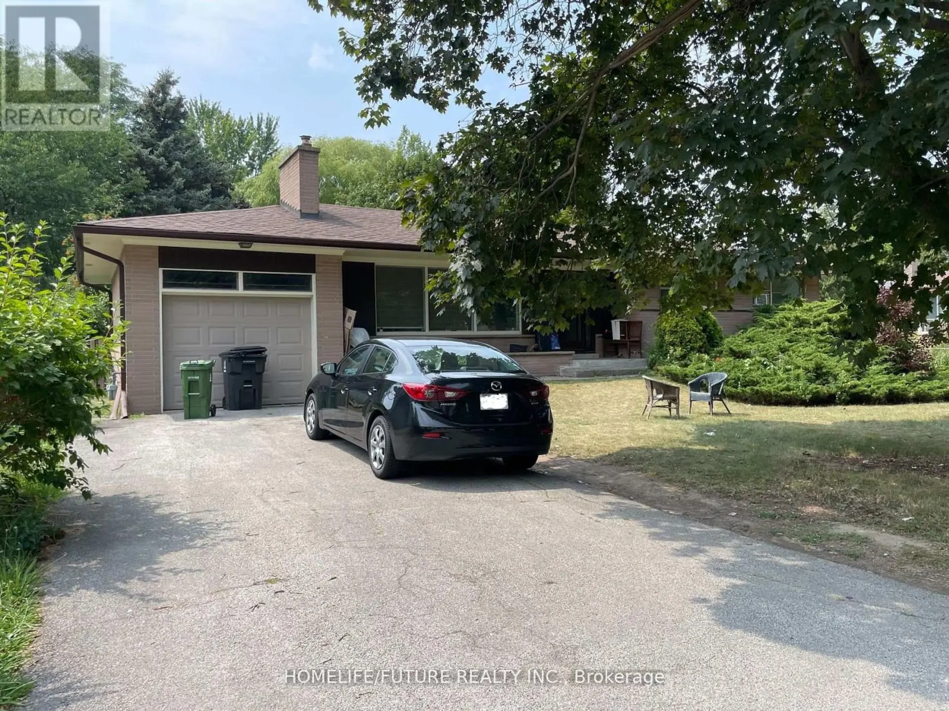 90 GLEN WATFORD DRIVE - Image 1