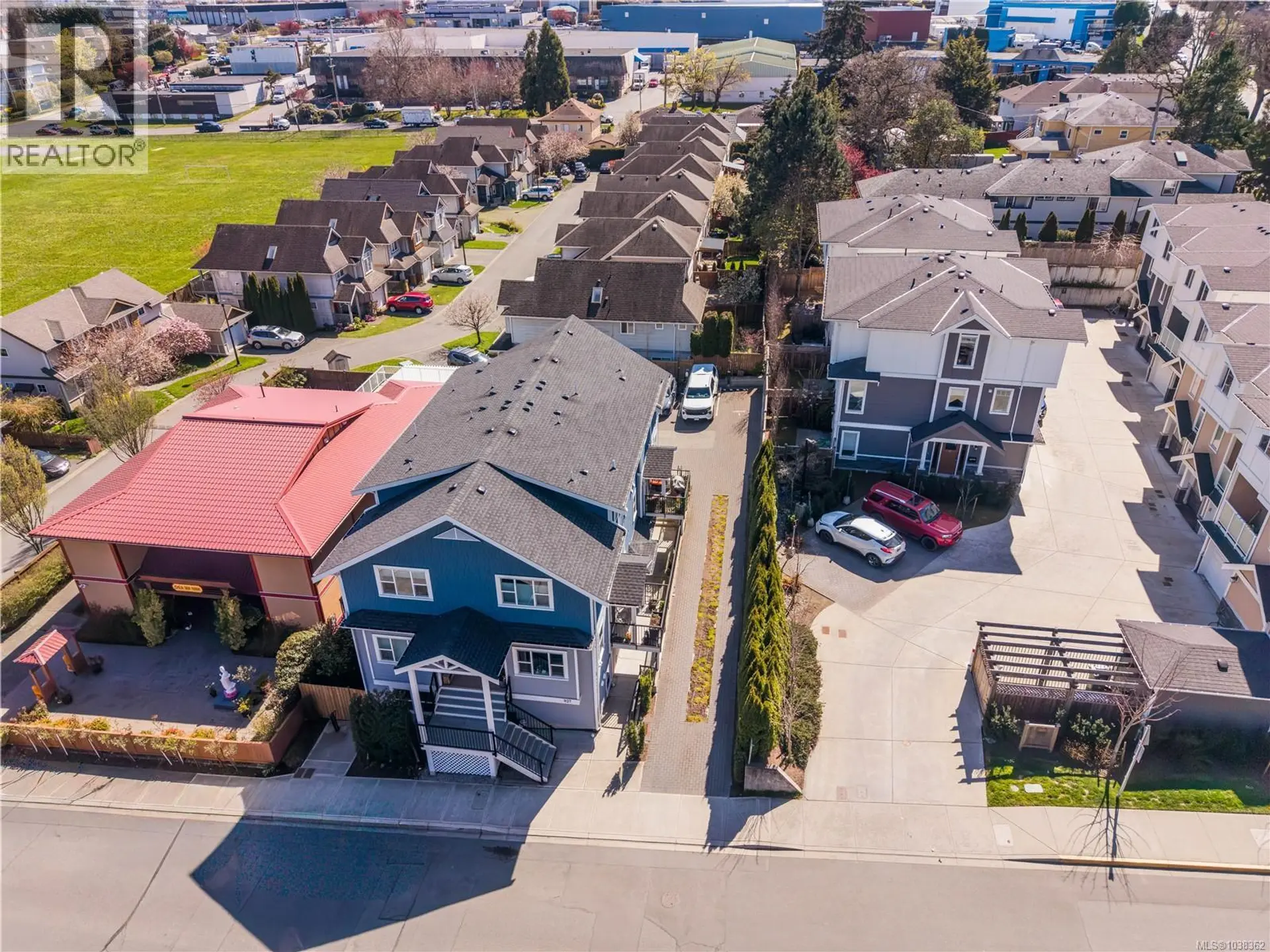 Property at #4 937 Colville Rd, Esquimalt, BC