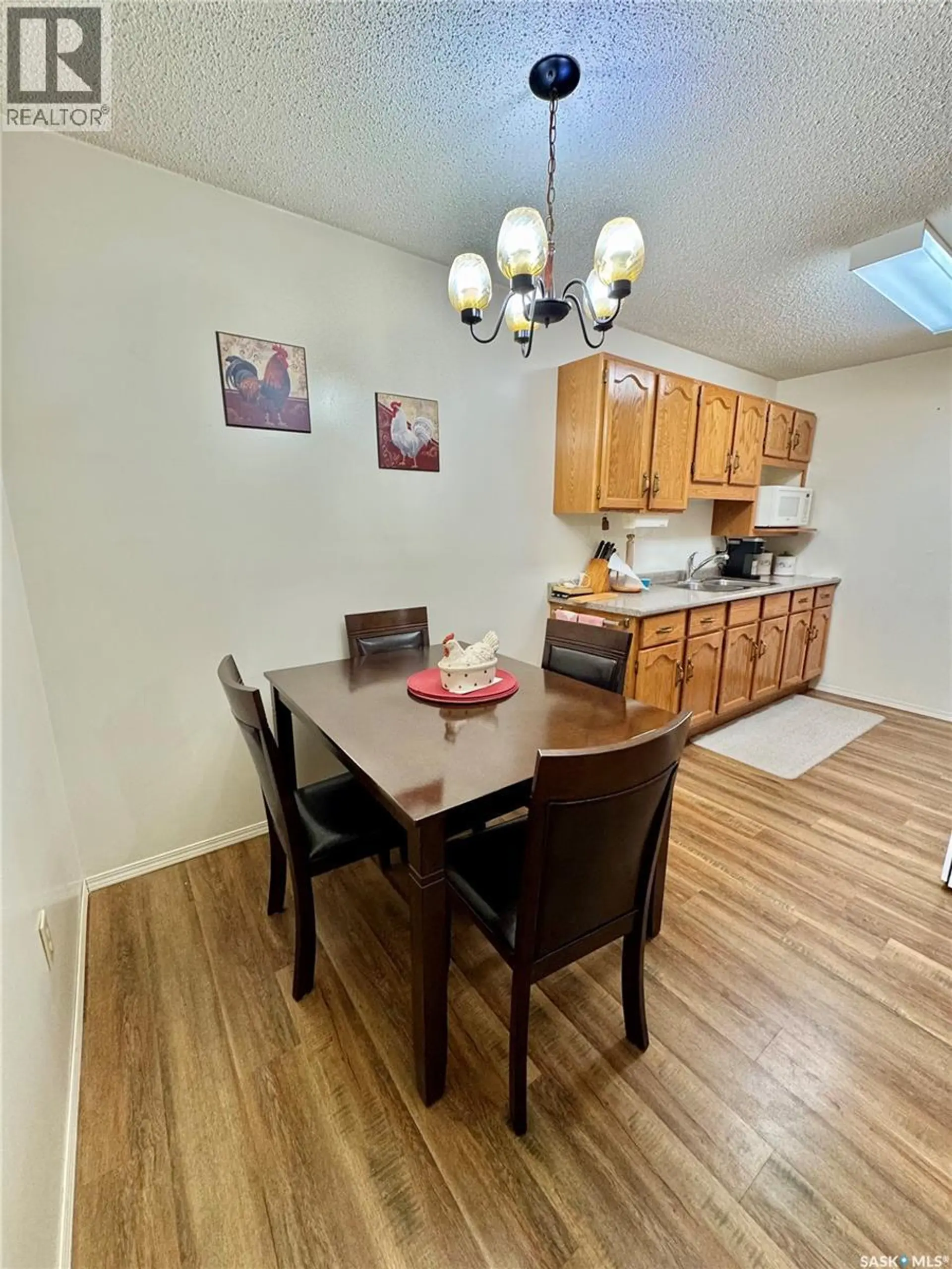 #203 66 19th STREET W - Image 3