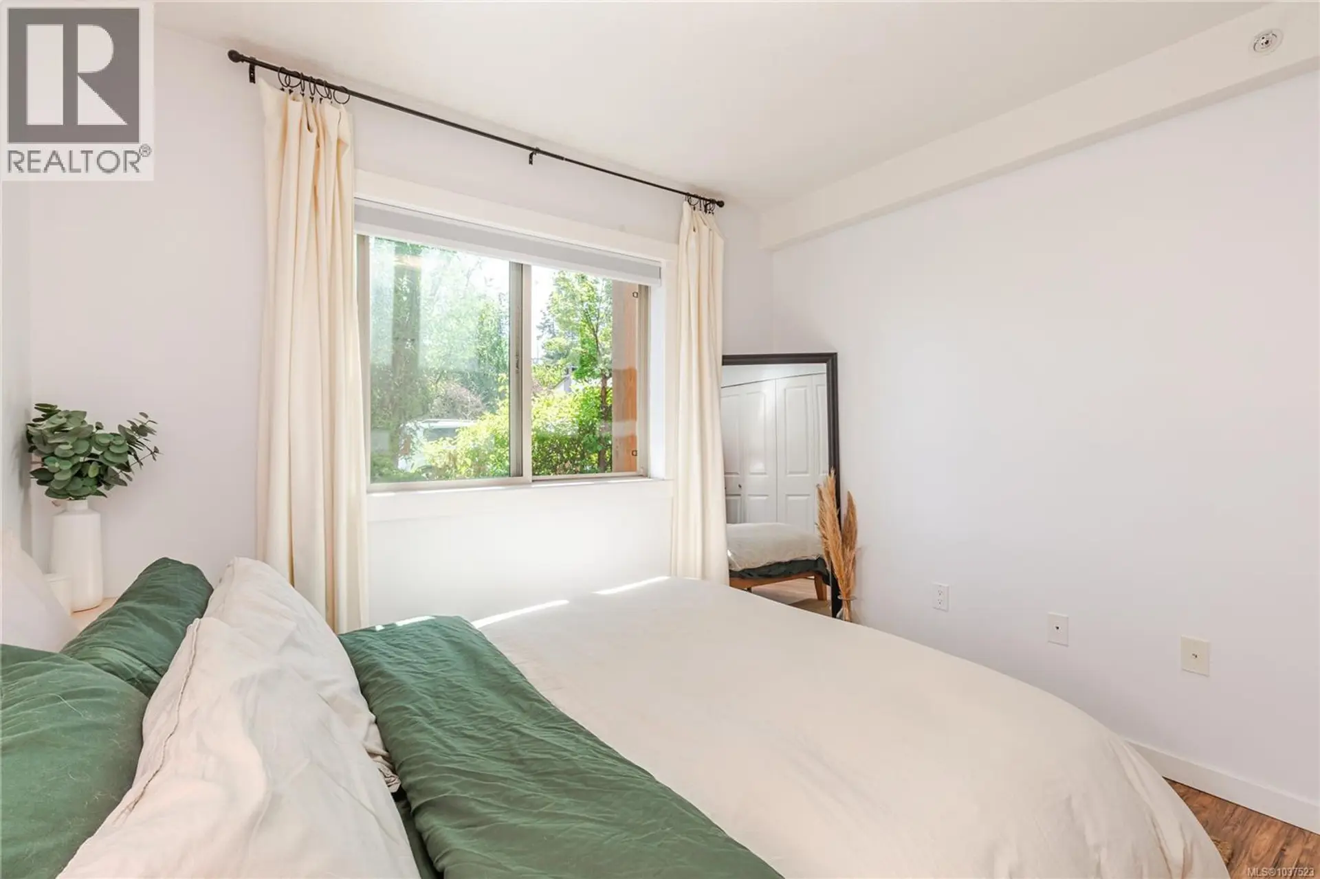 #103 1600 Caspers Way - Image 13