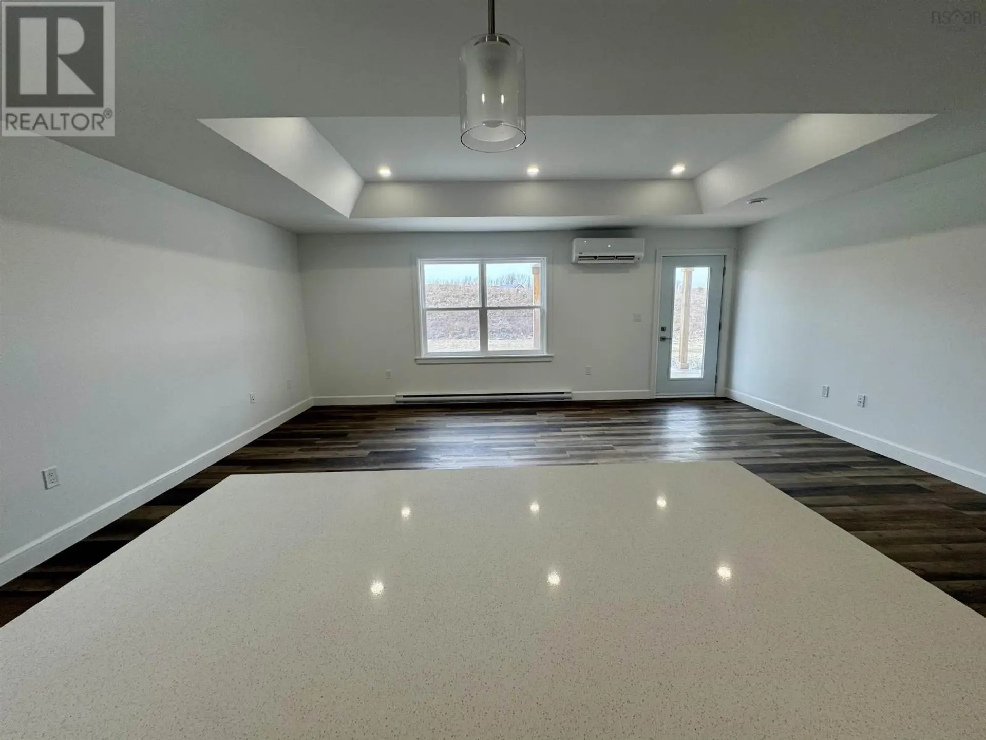 10 Elizabeth Avenue - Image 11