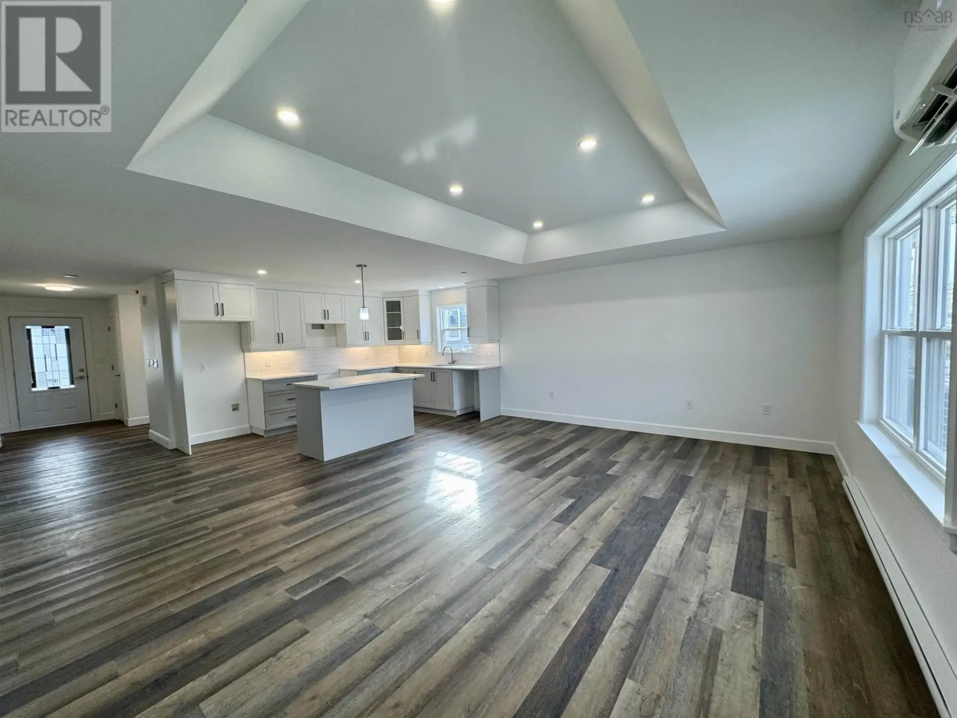 10 Elizabeth Avenue - Image 13