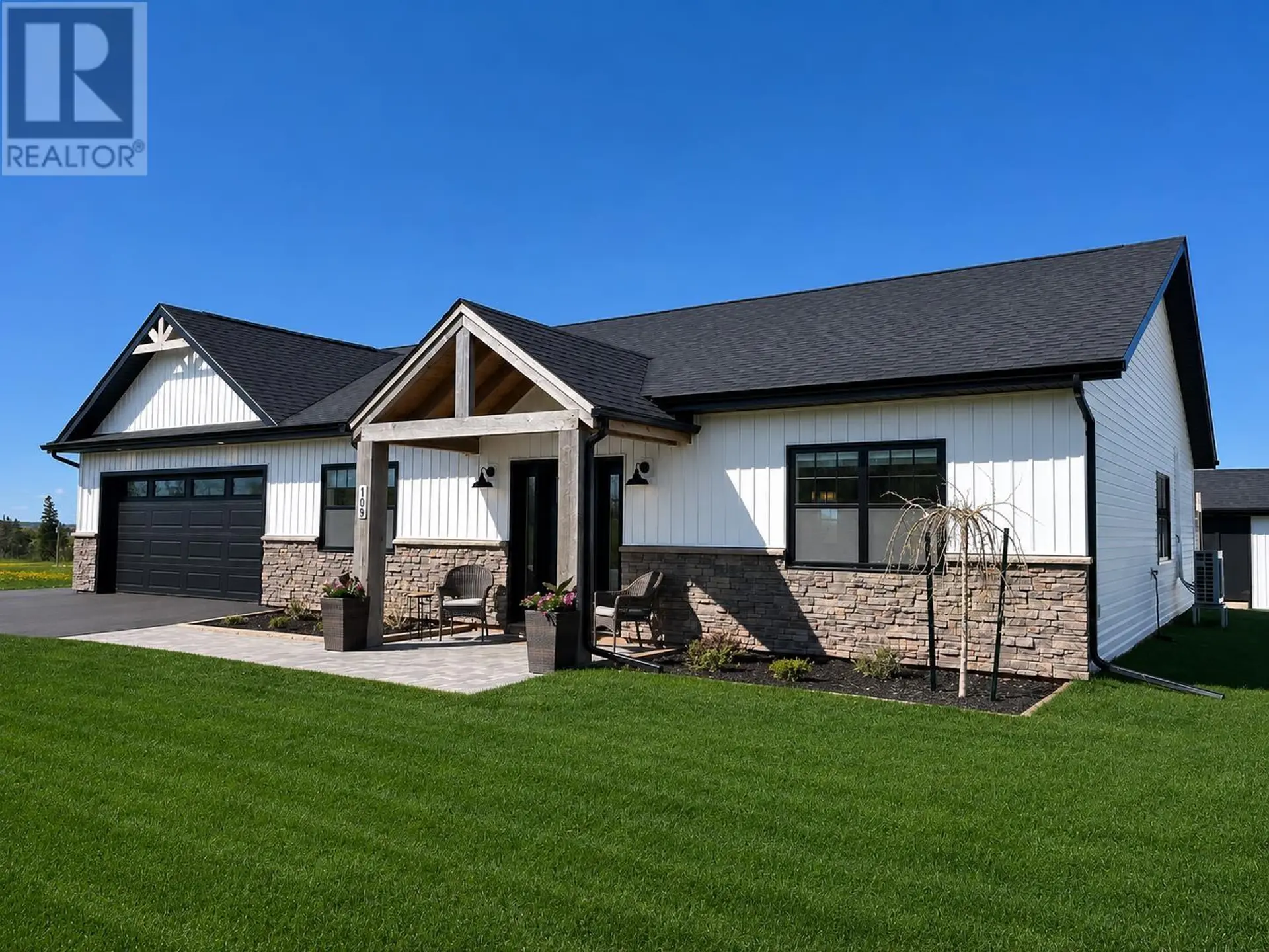 109 WATERS EDGE Lane - Image 3