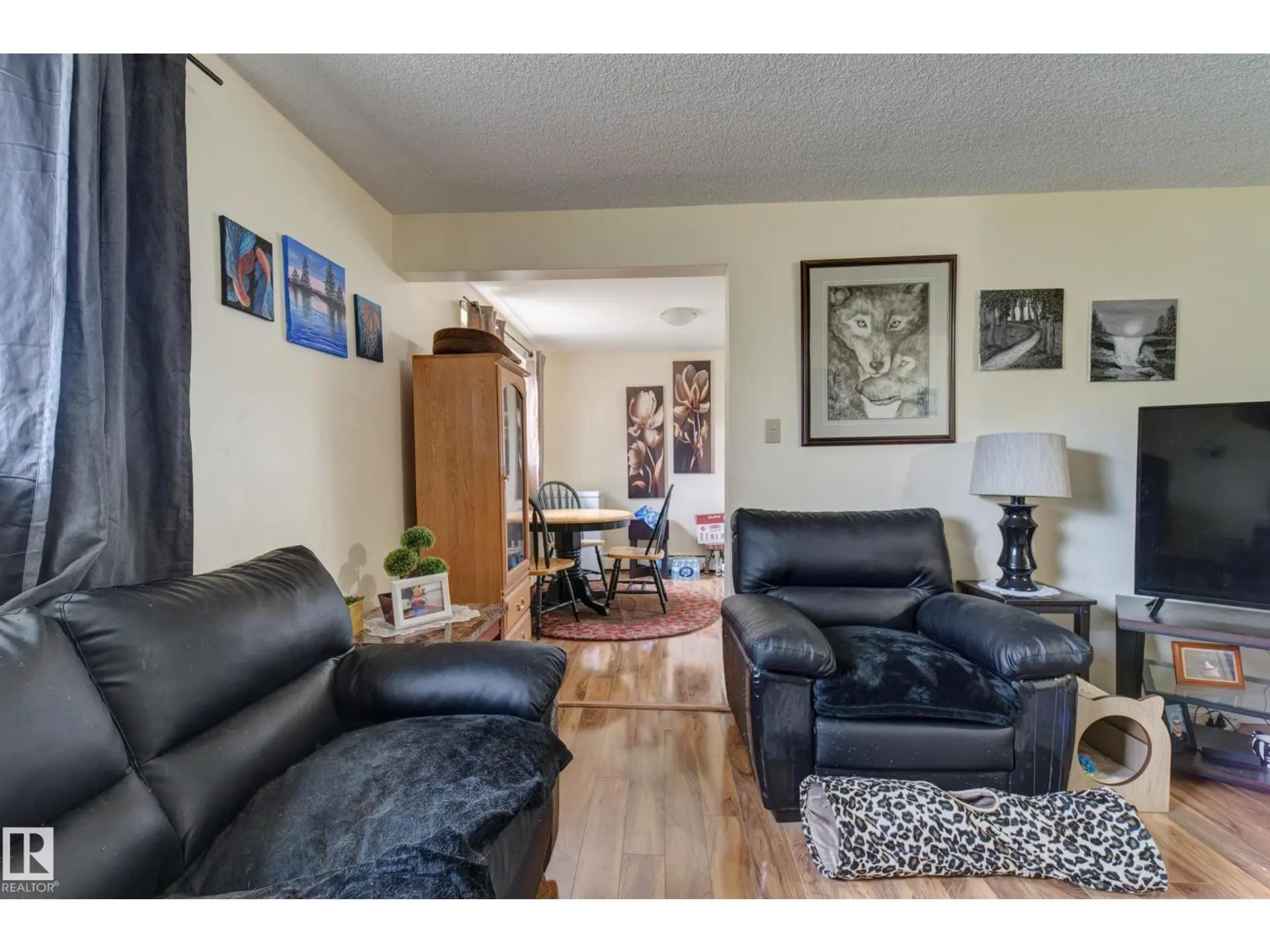 9749 88 AV NW - Image 3