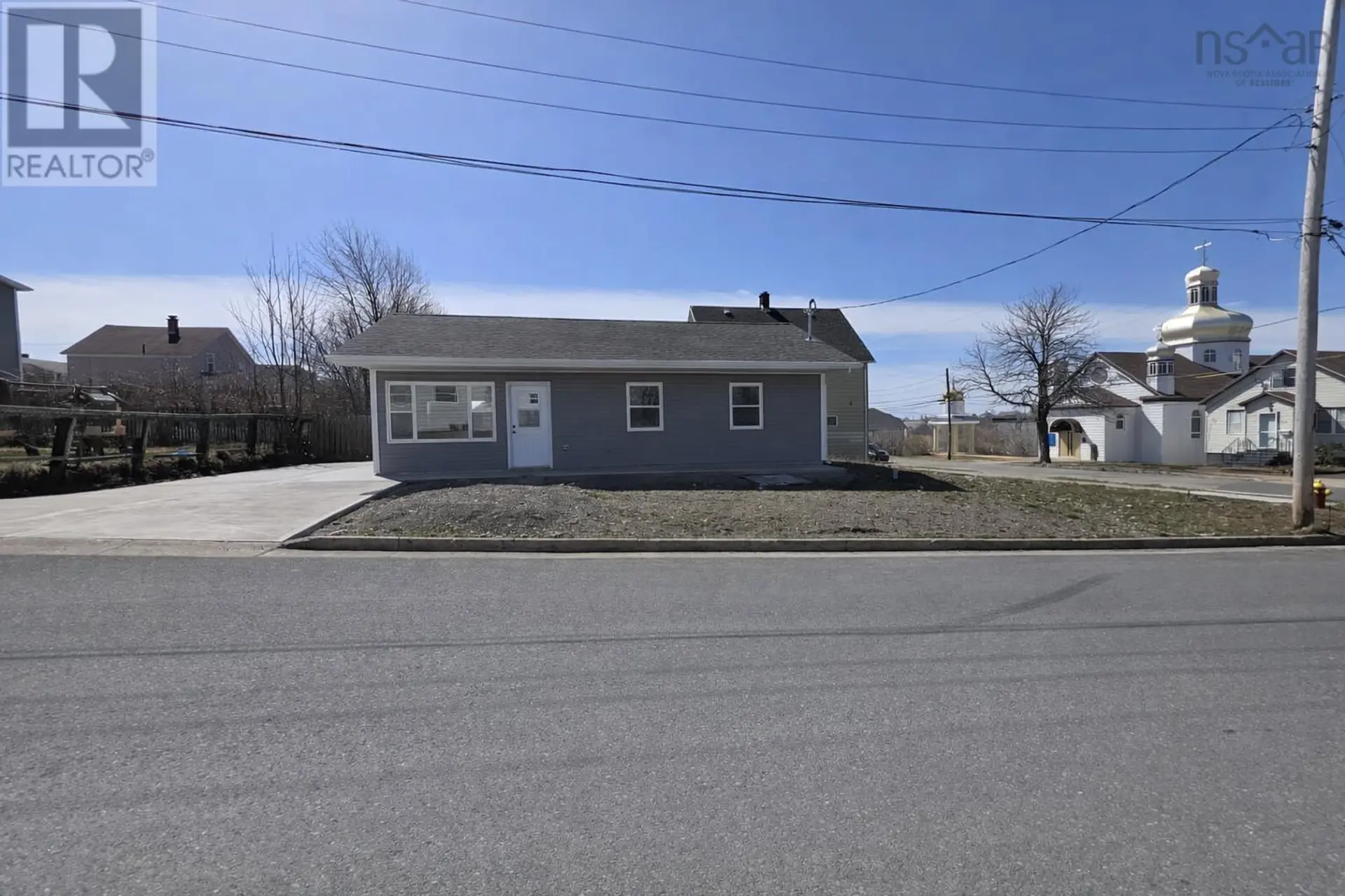6 South Street - Image 2