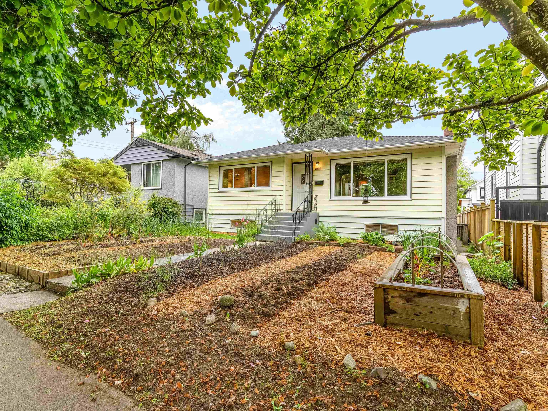 Property at 2578 E 15th Avenue, Vancouver, BC