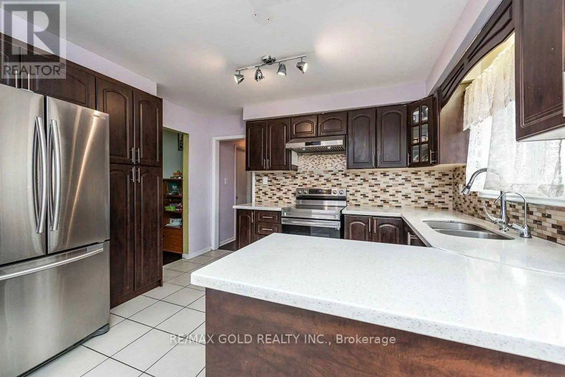 3430 CHIPLEY CRESCENT - Image 4