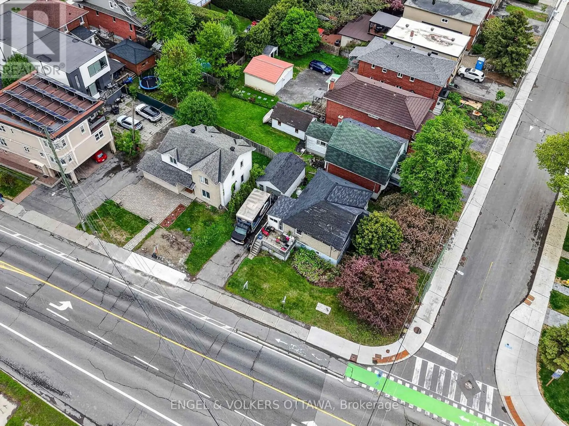 1 CAROLINE AVENUE - Image 6