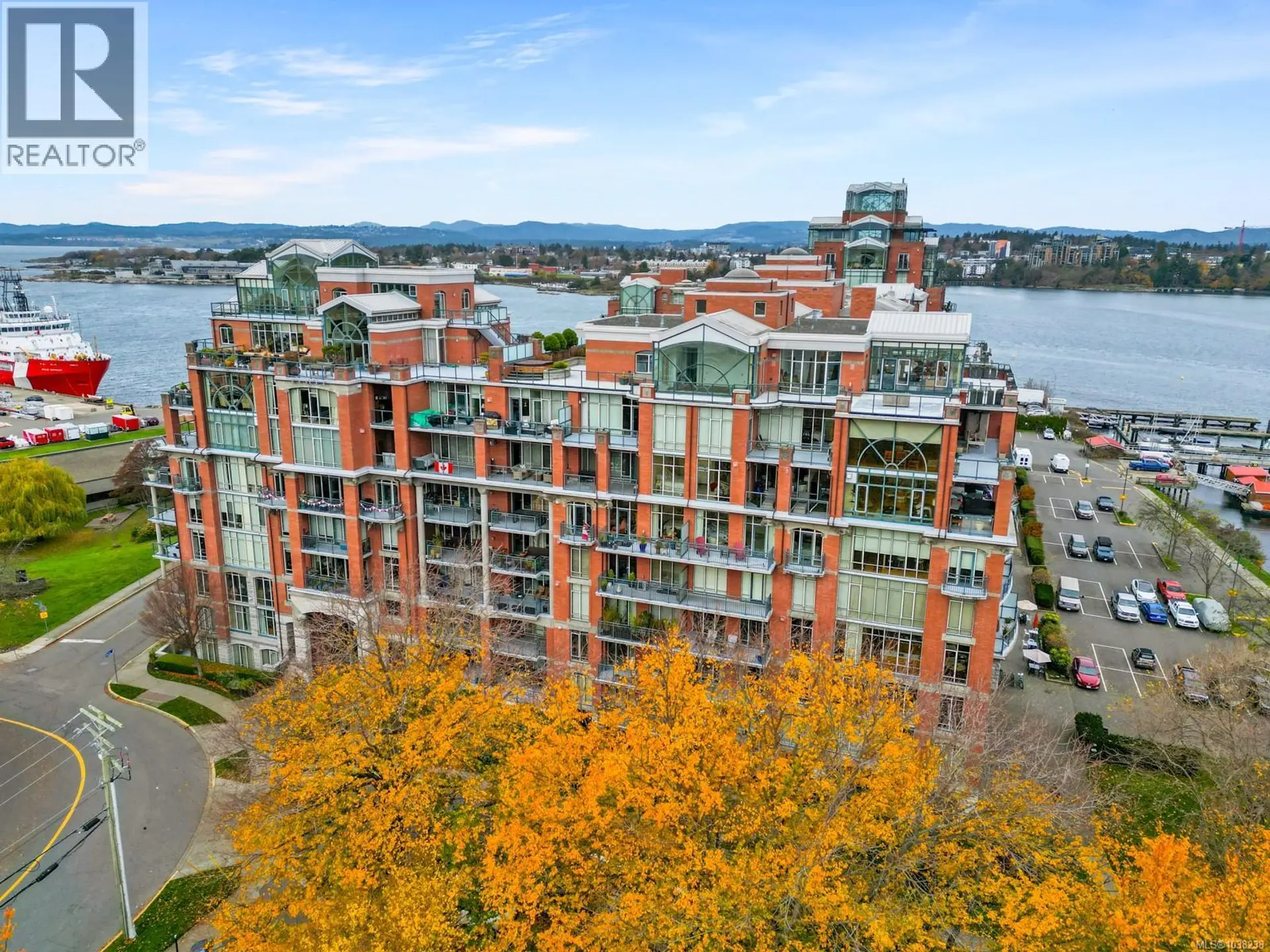Property at #903 21 Dallas Rd, Victoria, BC