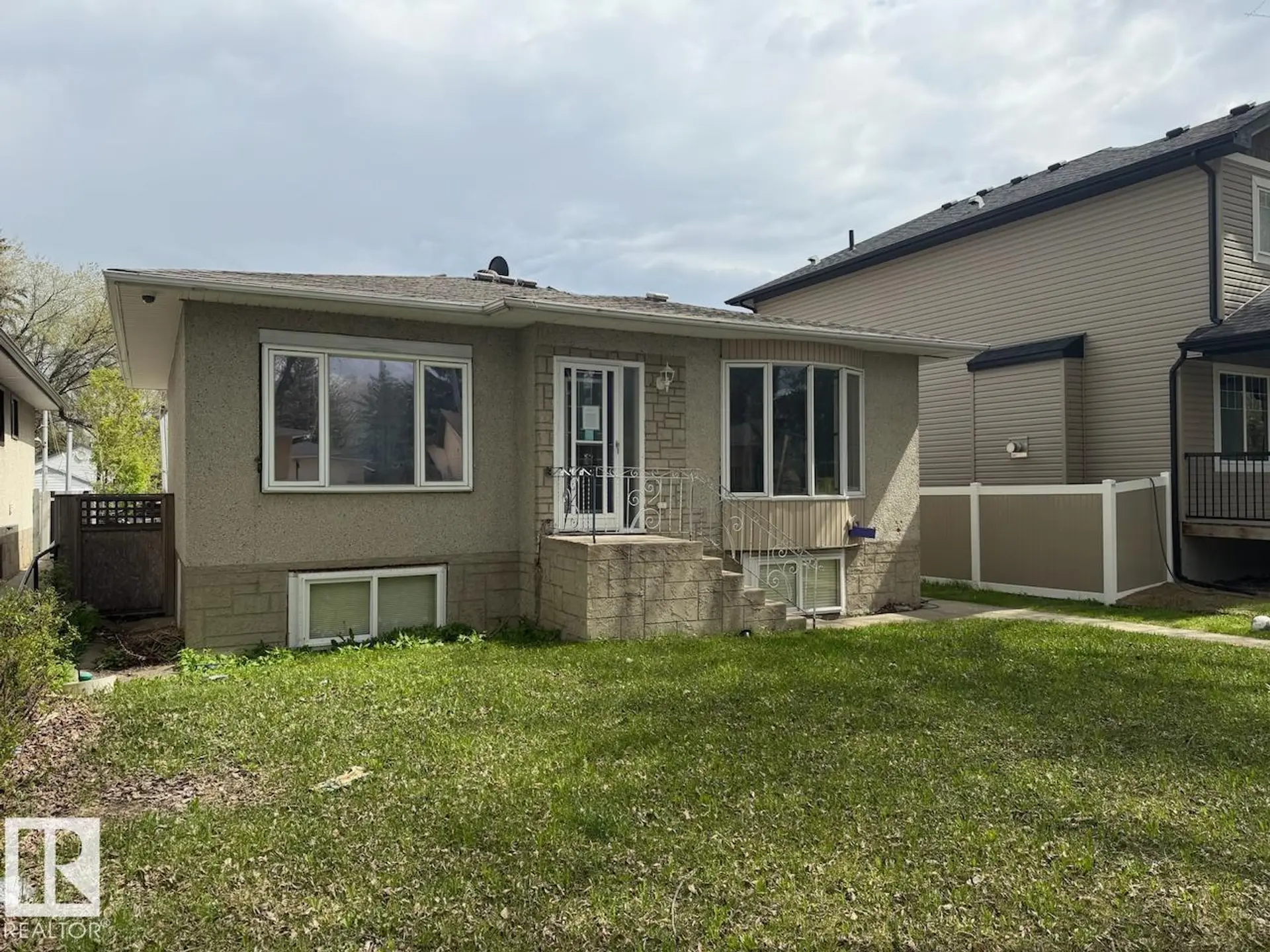 11839 56 ST NW - Image 1
