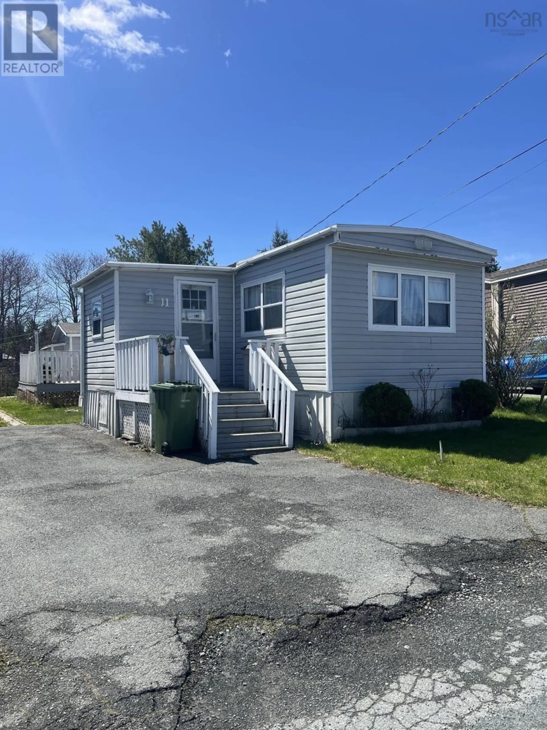 11 Maple Lane - Image 1