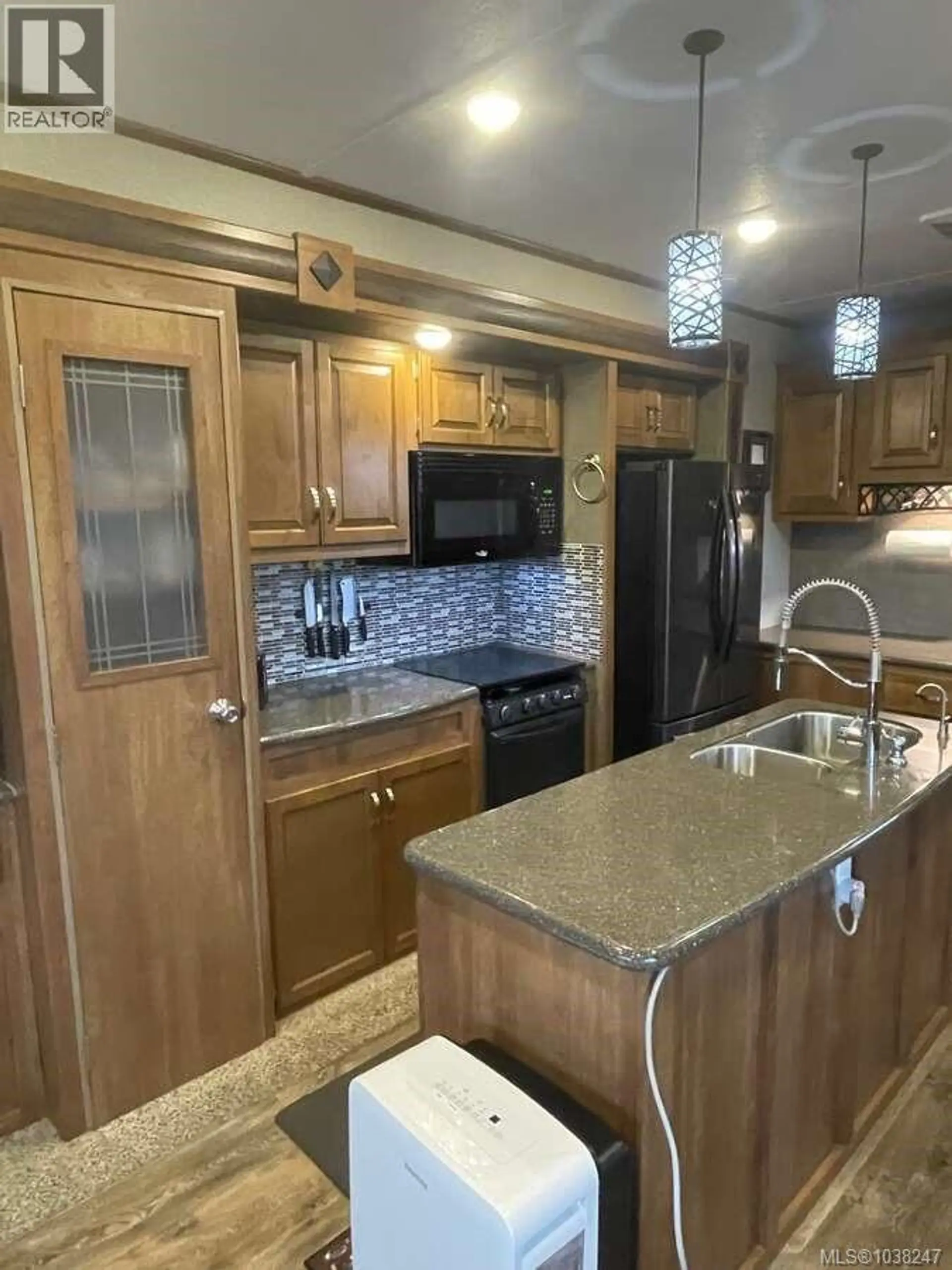 #388 200 Corfield St - Image 13