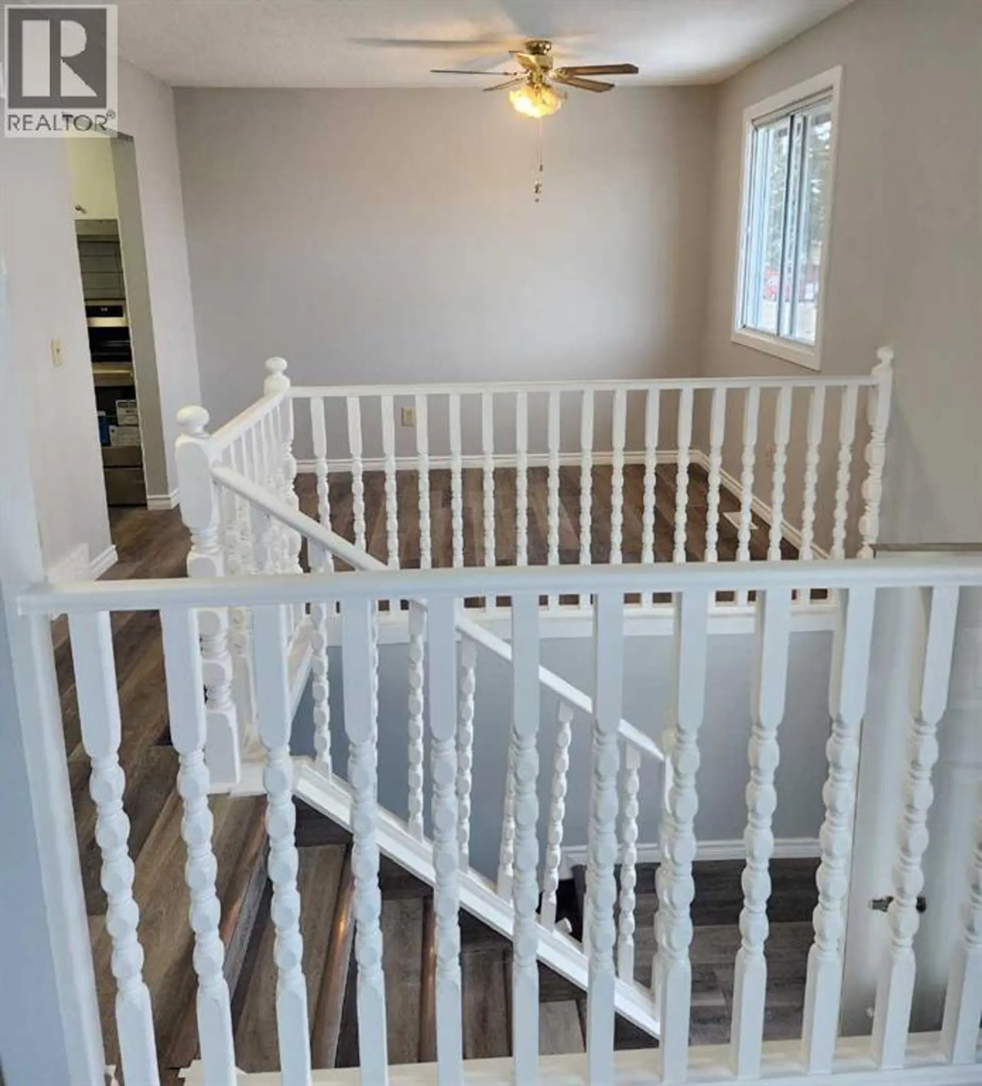 #B 1404 43 Street SE - Image 9