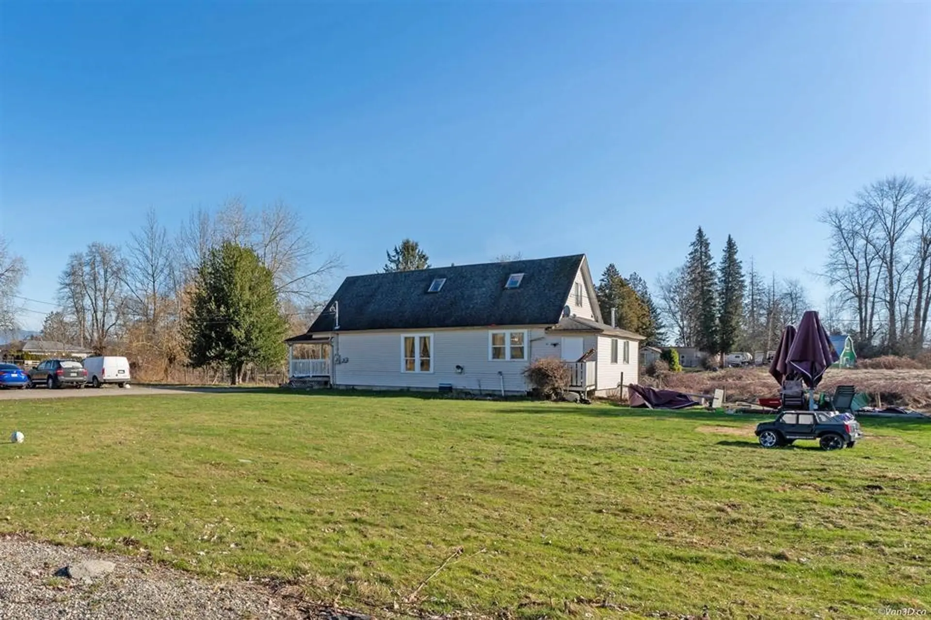 21780 64 Avenue - Image 12