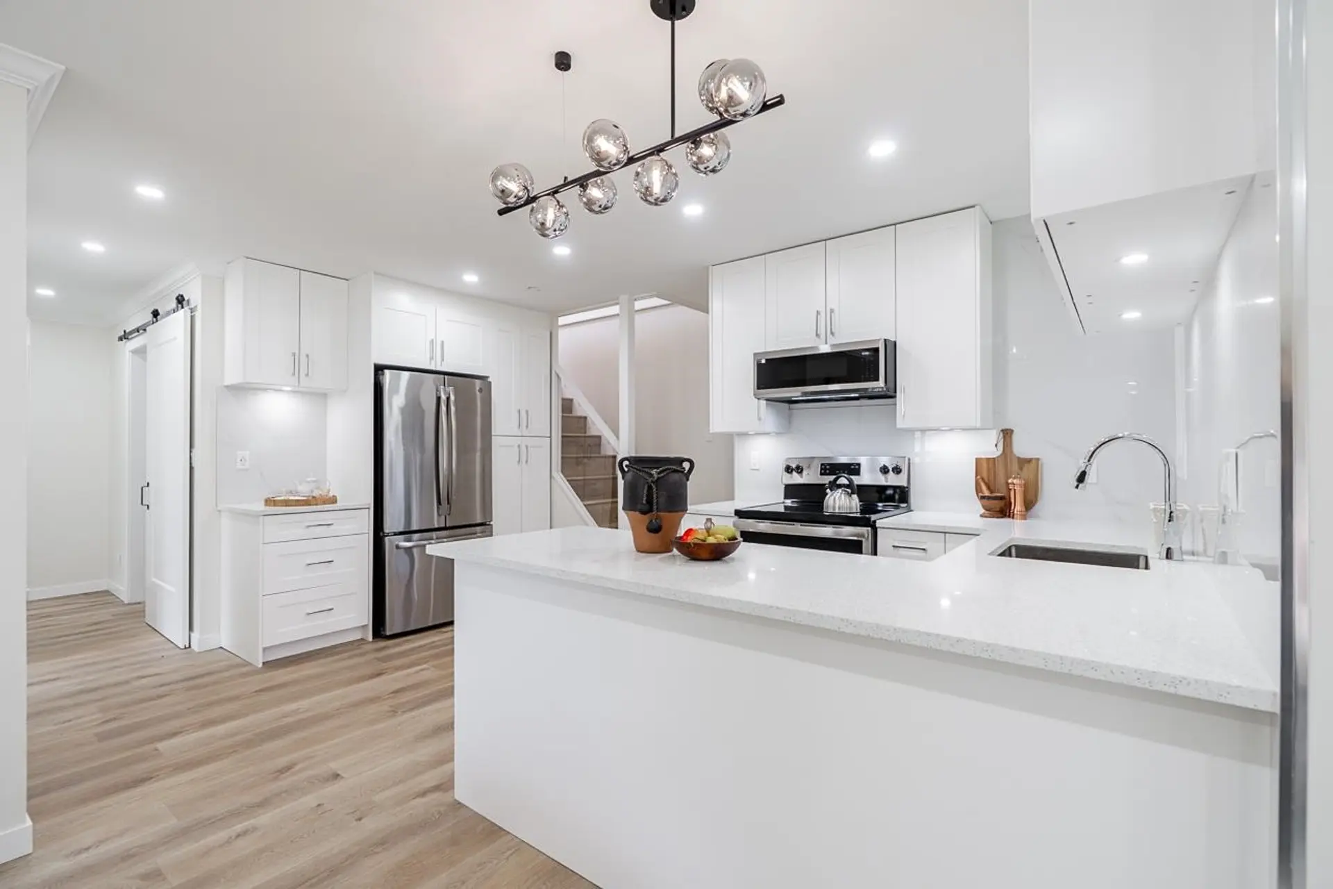 2520 Gordon Avenue - Image 4
