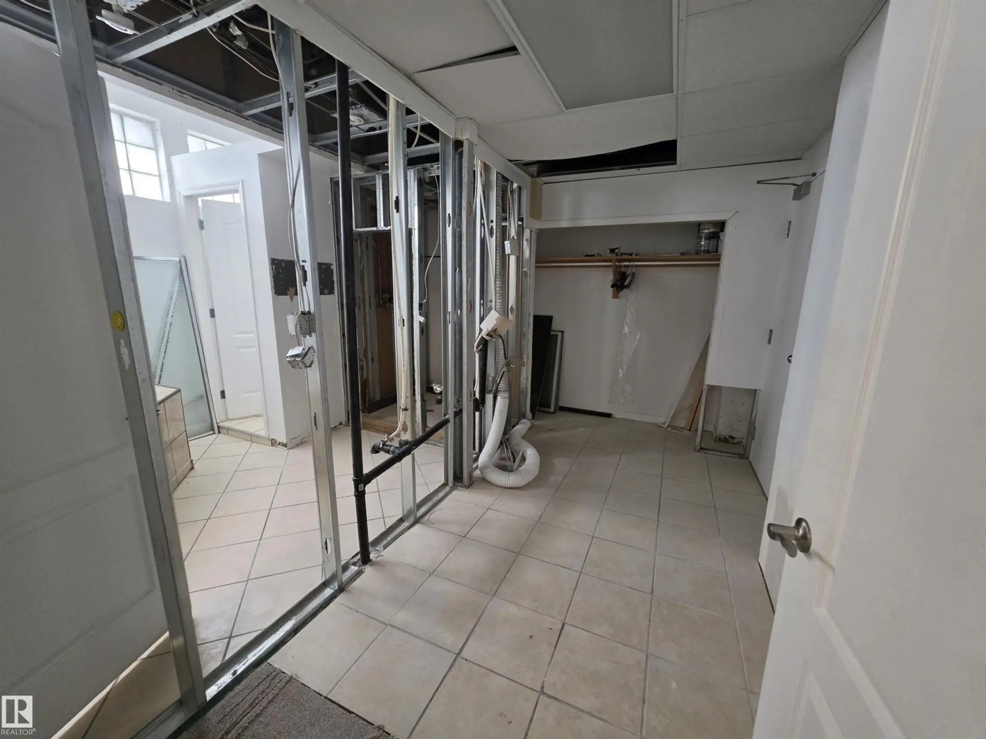[private address] - Image 5