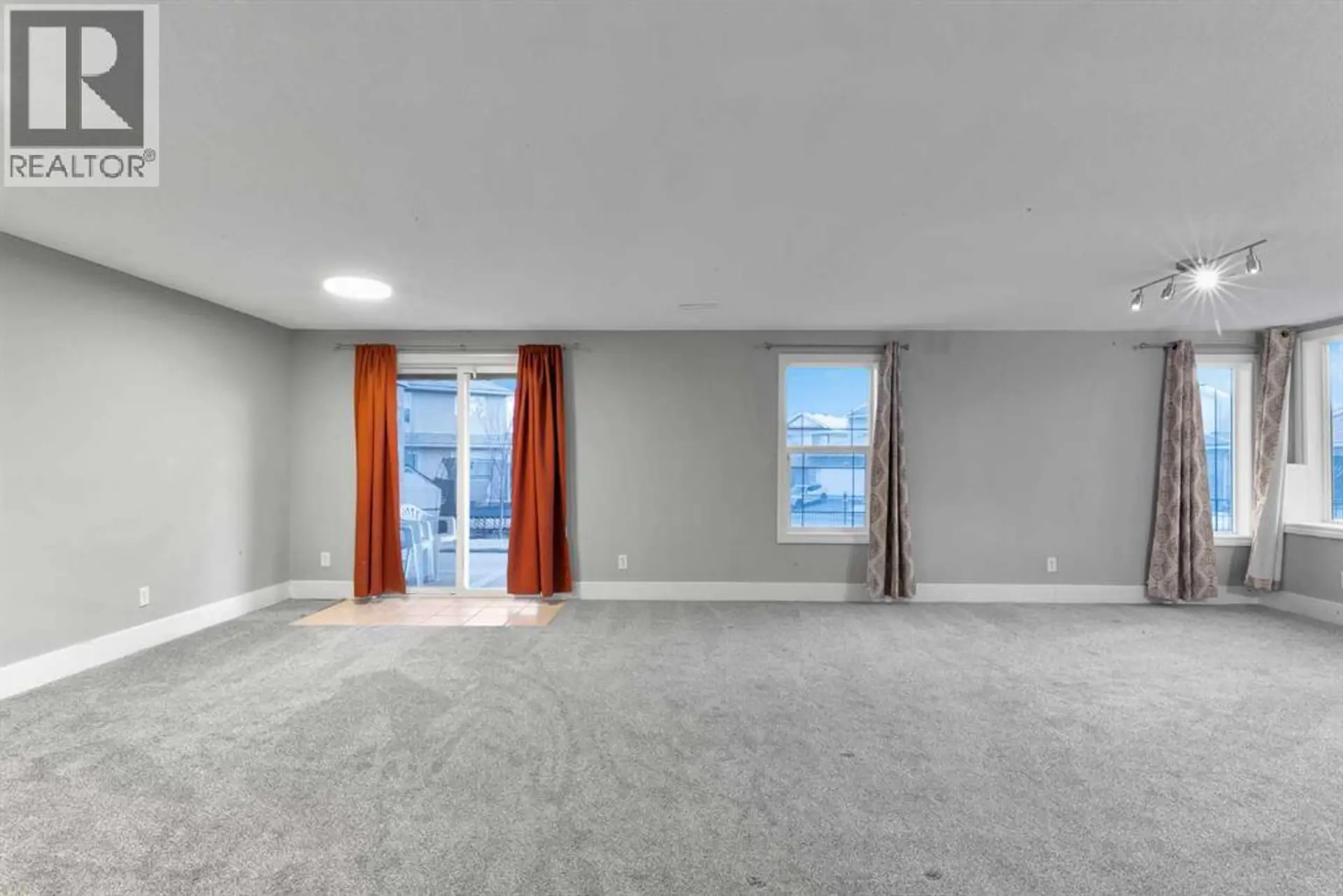 197 Royal Crest View NW - Image 13