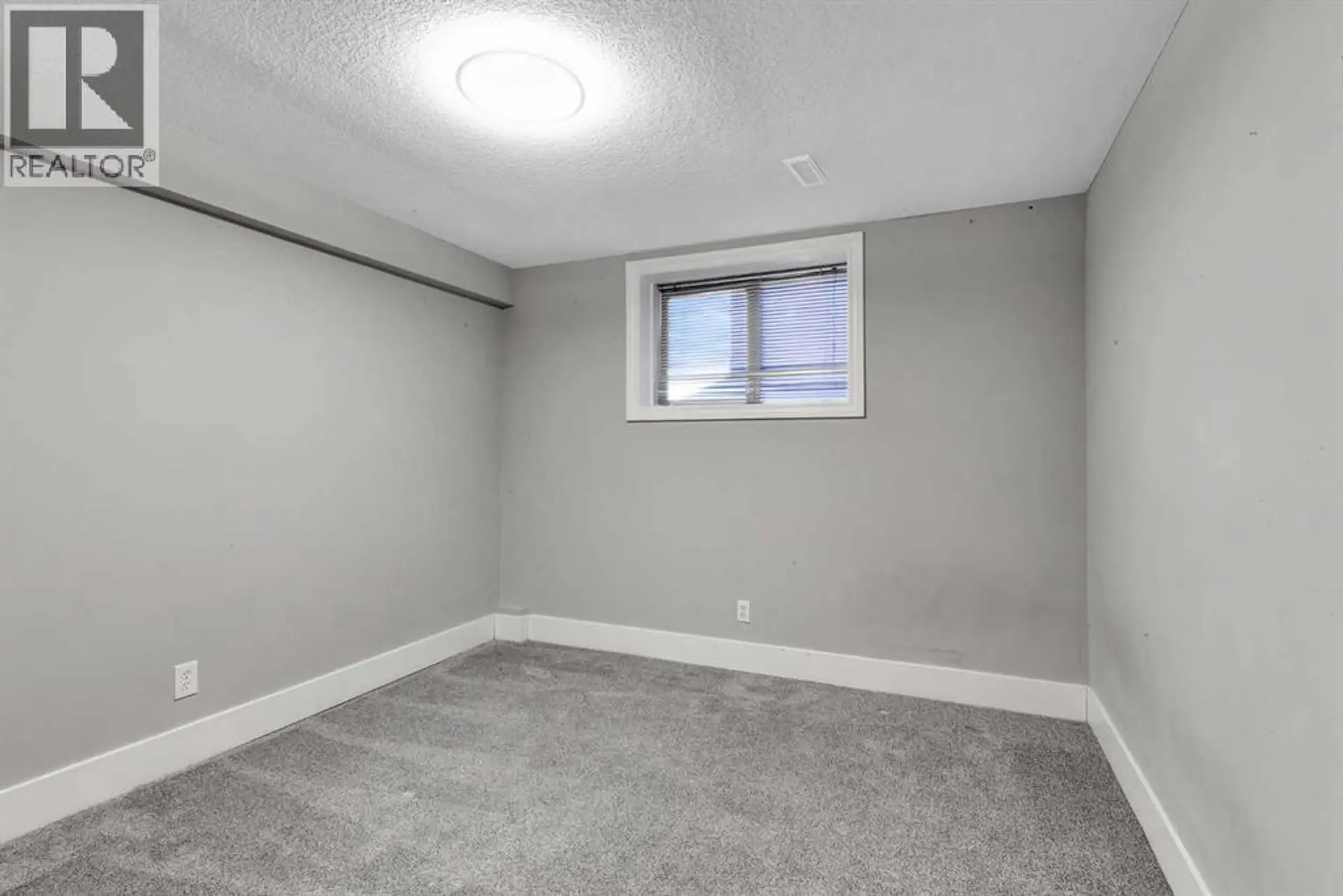 197 Royal Crest View NW - Image 16