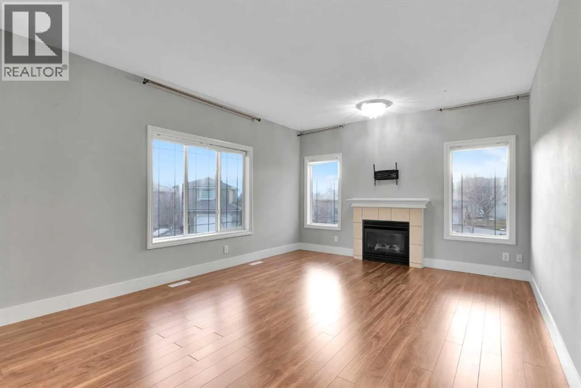 197 Royal Crest View NW - Image 7