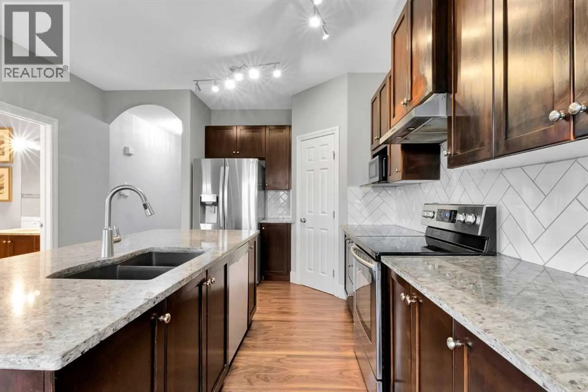 197 Royal Crest View NW - Image 5