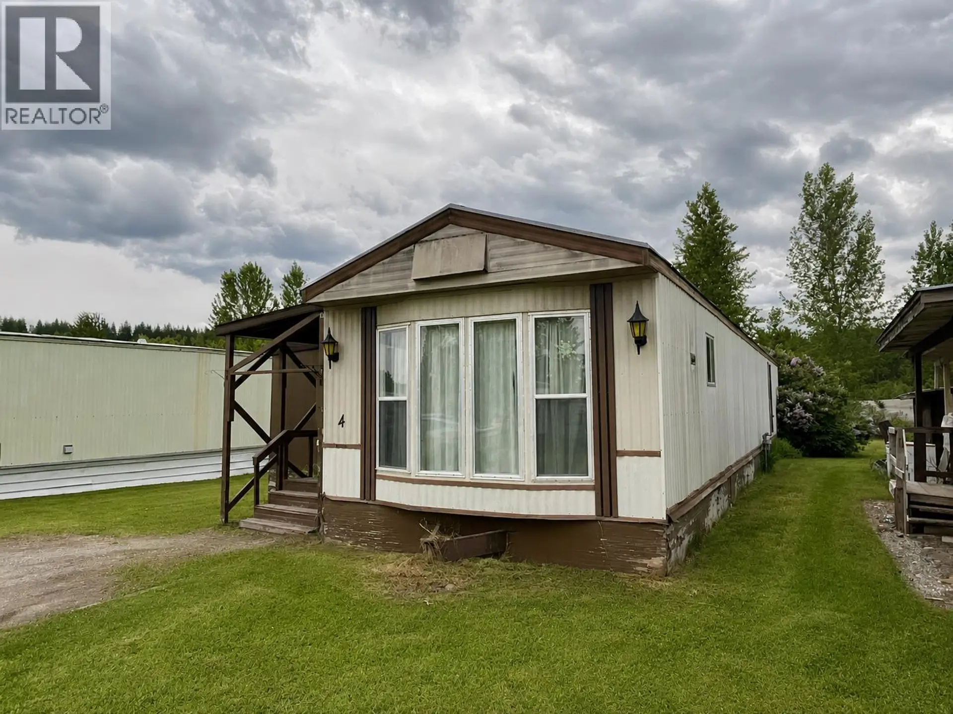 #4 950 ANDERSON DRIVE - Image 12