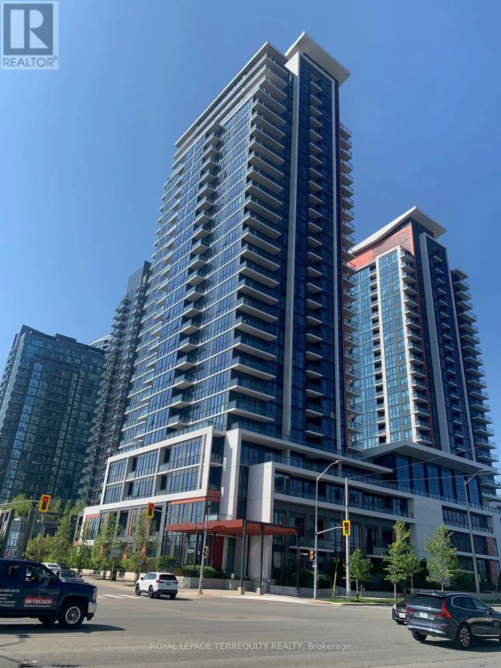 #703 75 EGLINTON AVENUE W - Image 1