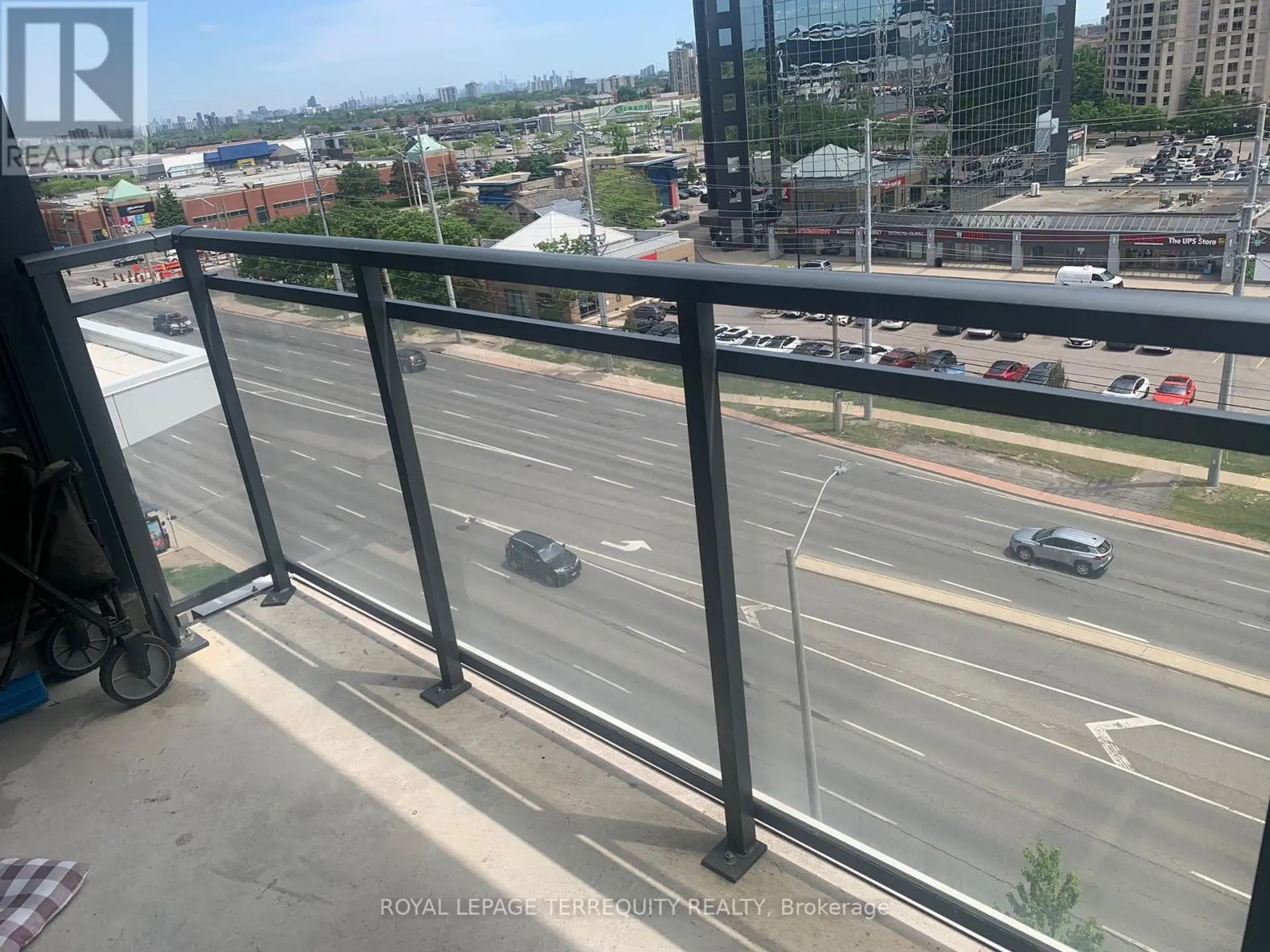 #703 75 EGLINTON AVENUE W - Image 9