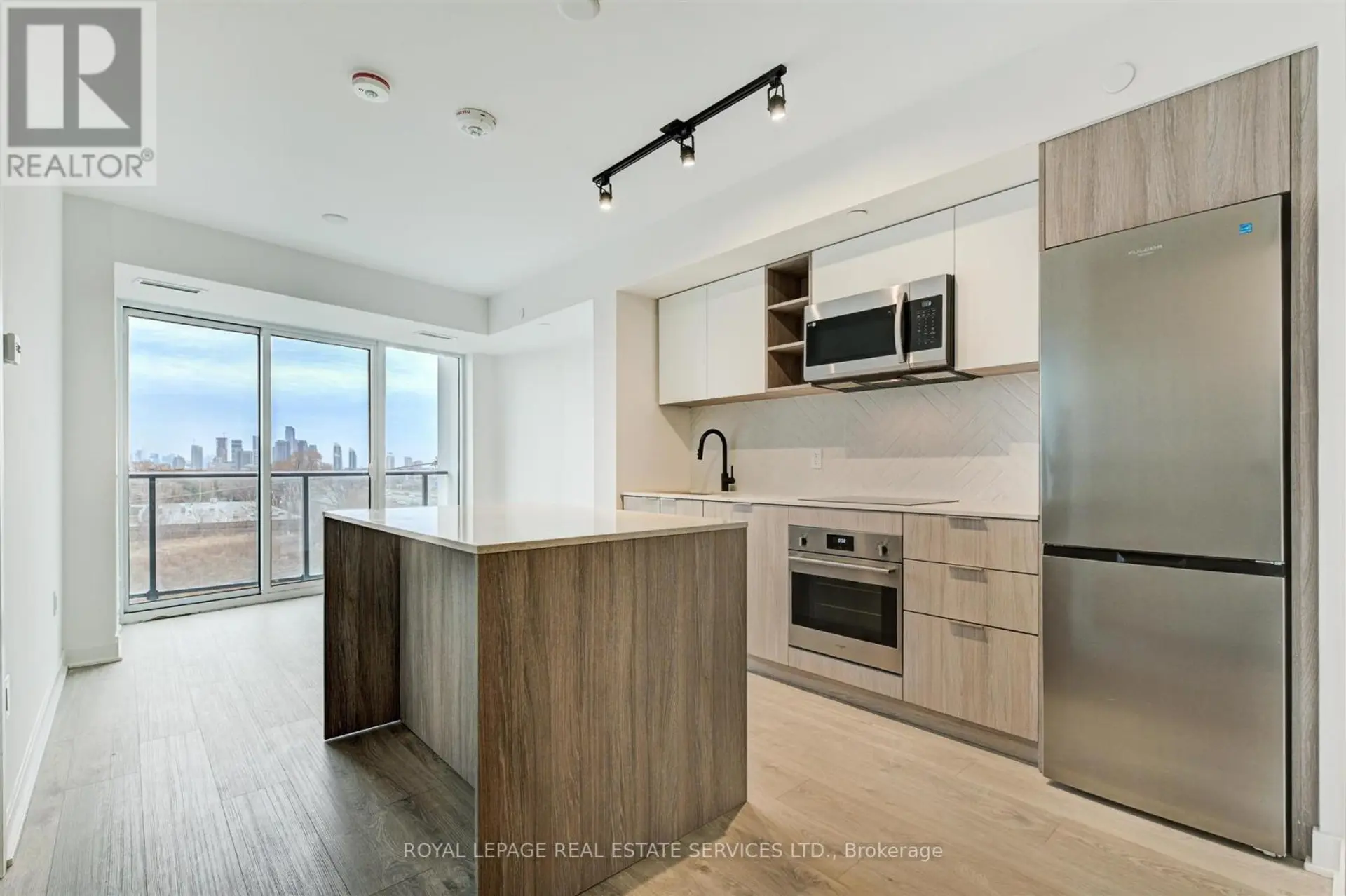 ##523 36 ZORRA STREET - Image 14