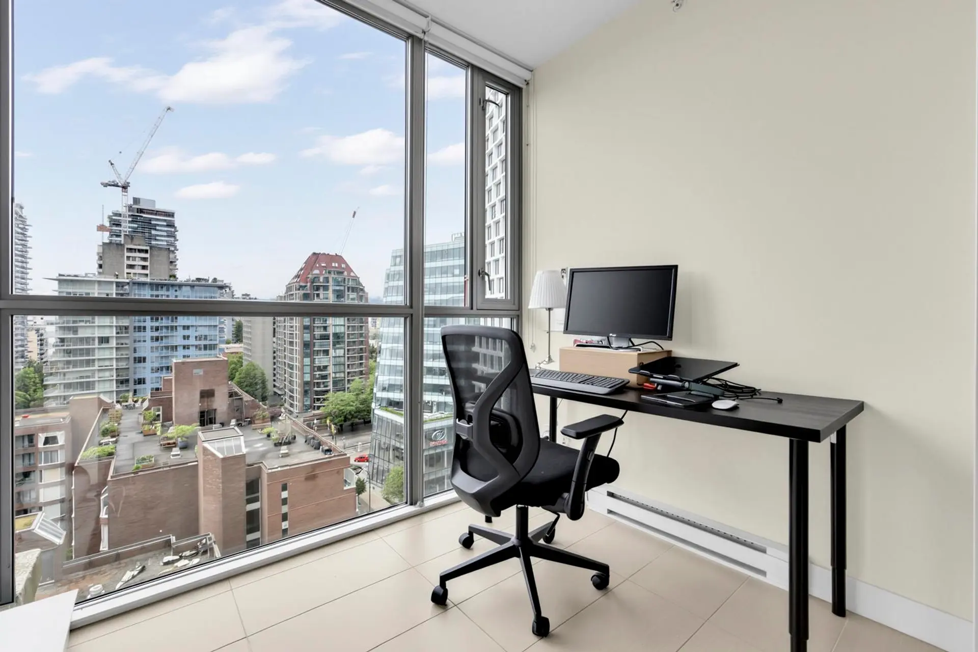 #1601 1308 Hornby Street - Image 9