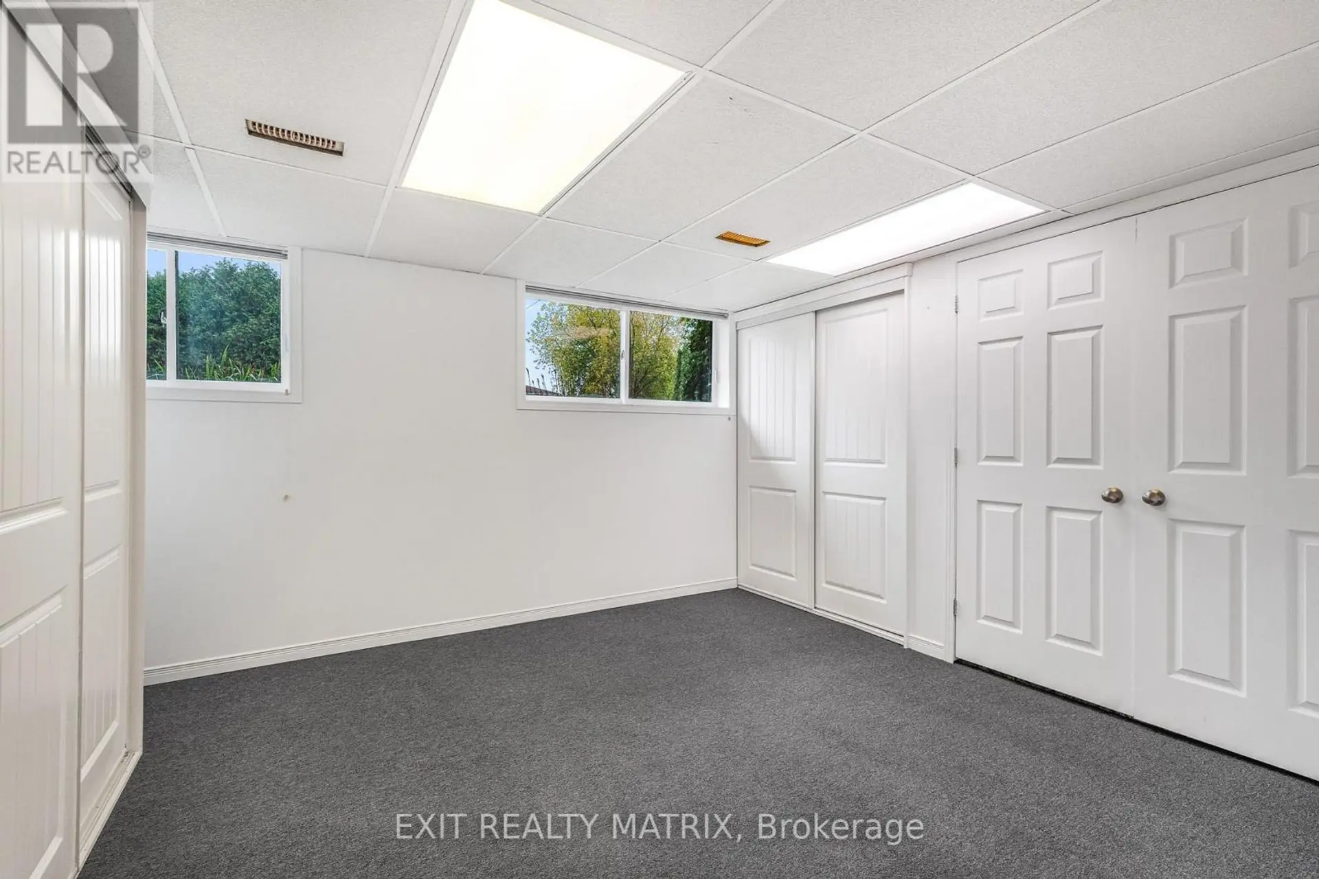 29 LOUISE CRESCENT - Image 11