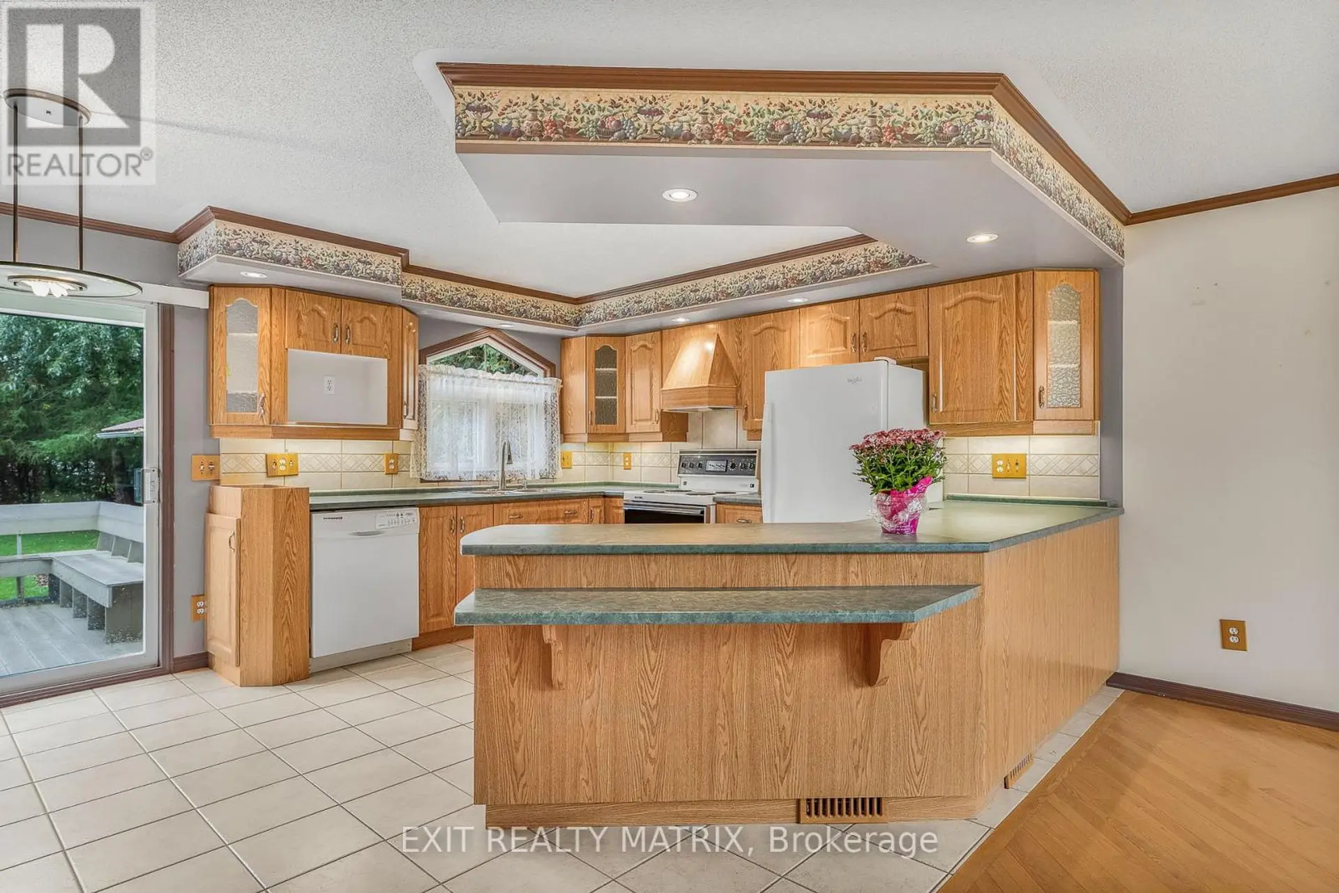 29 LOUISE CRESCENT - Image 5