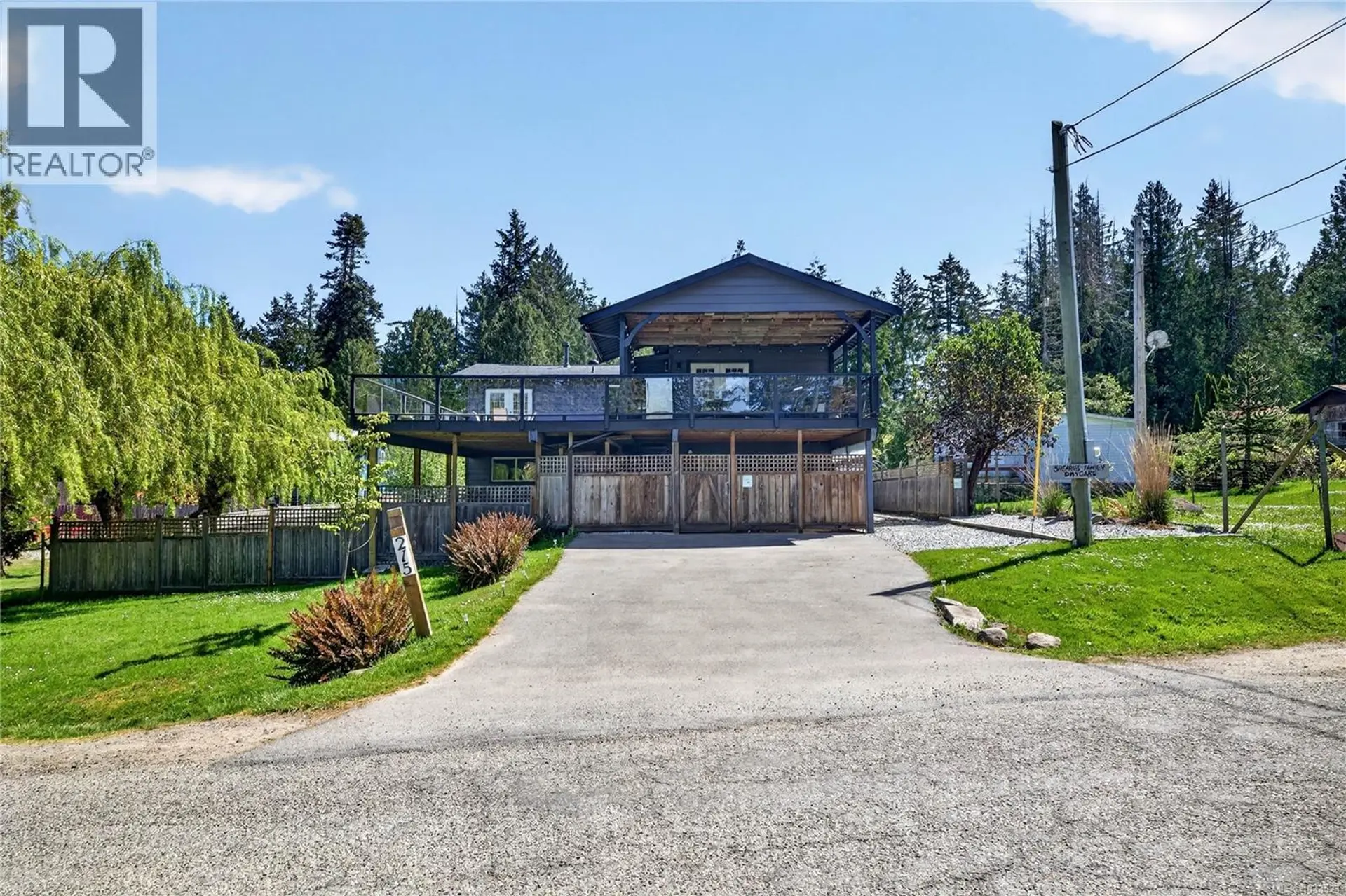 Property at 215 Maliview Dr, Salt Spring, BC