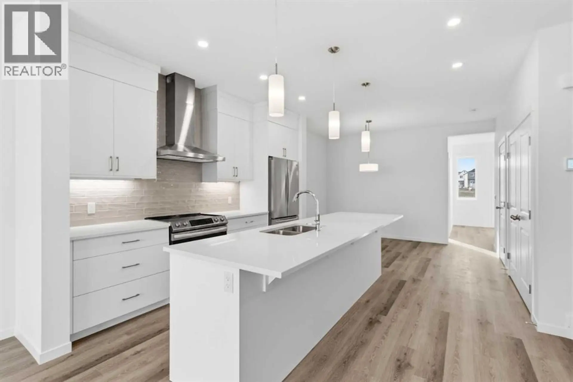 199 Annette Landing NW - Image 4