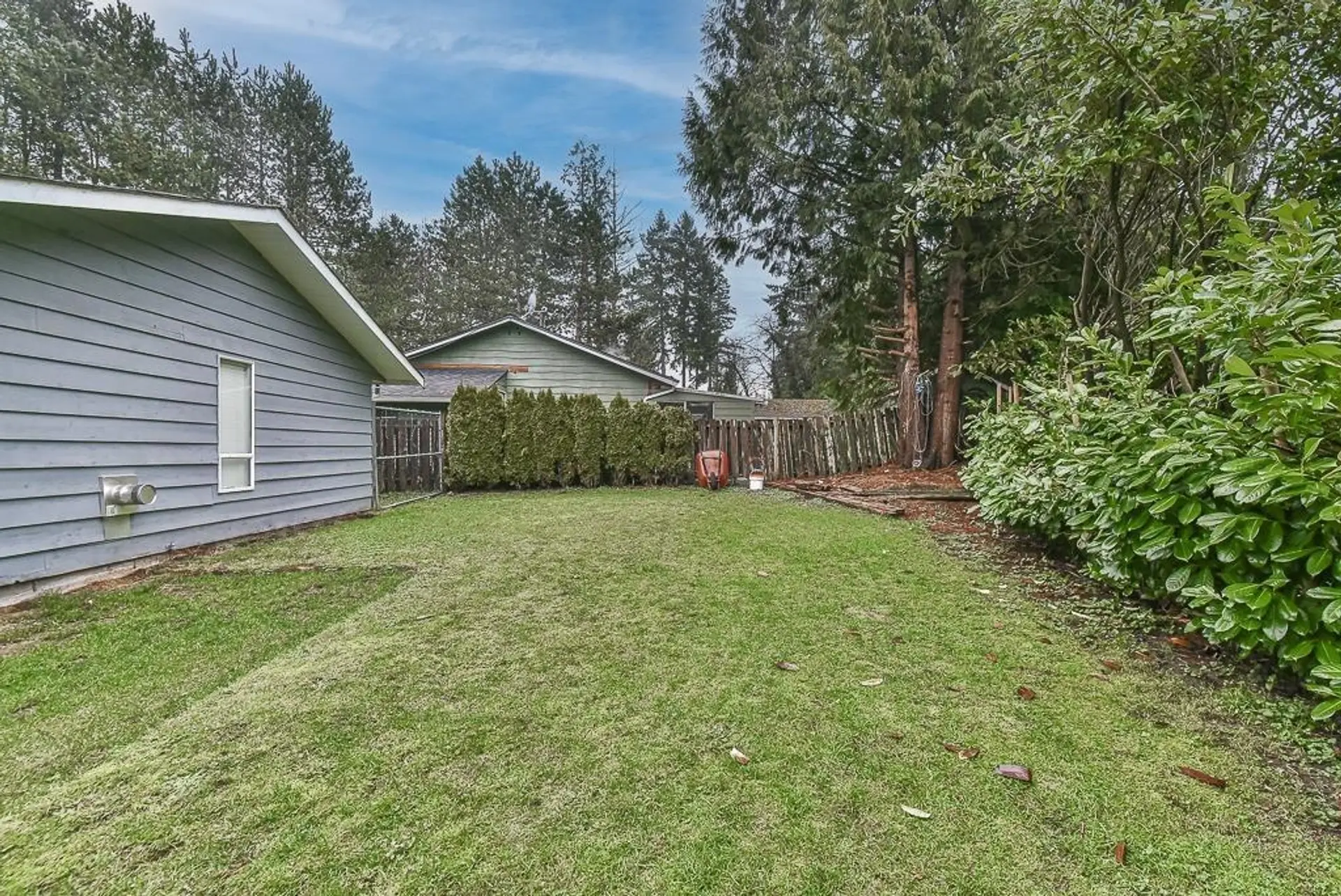 23740 Fraser Highway - Image 12