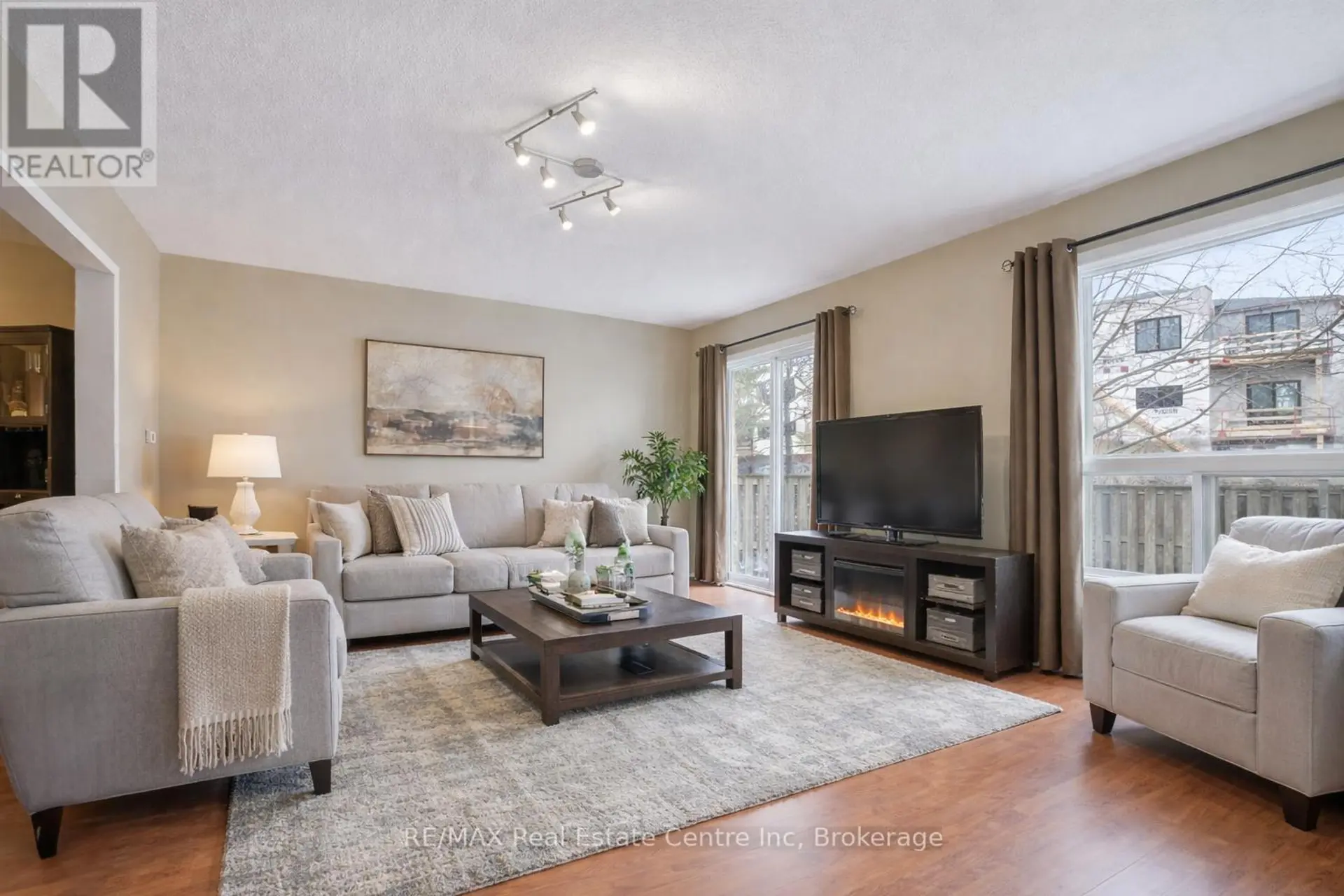 #38 210 DAWN AVENUE - Image 1
