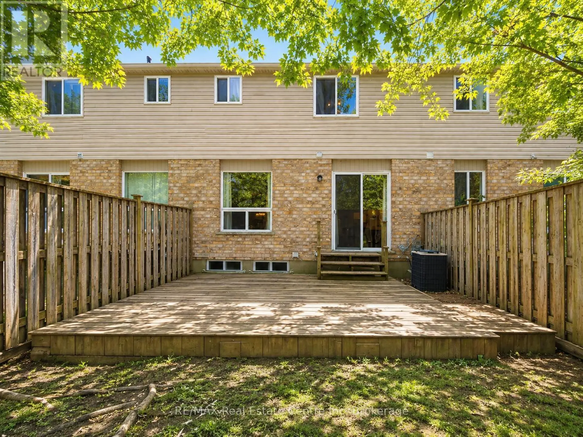 #38 210 DAWN AVENUE - Image 13
