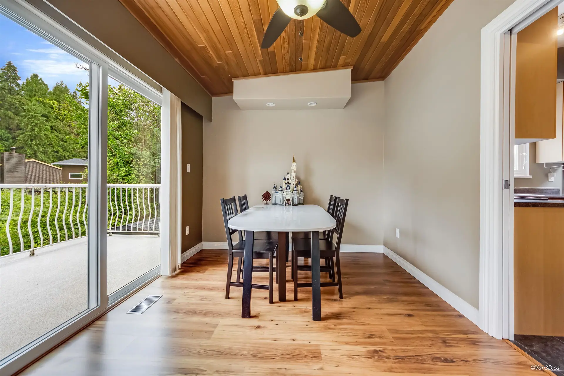1066 Bernard Place - Image 18