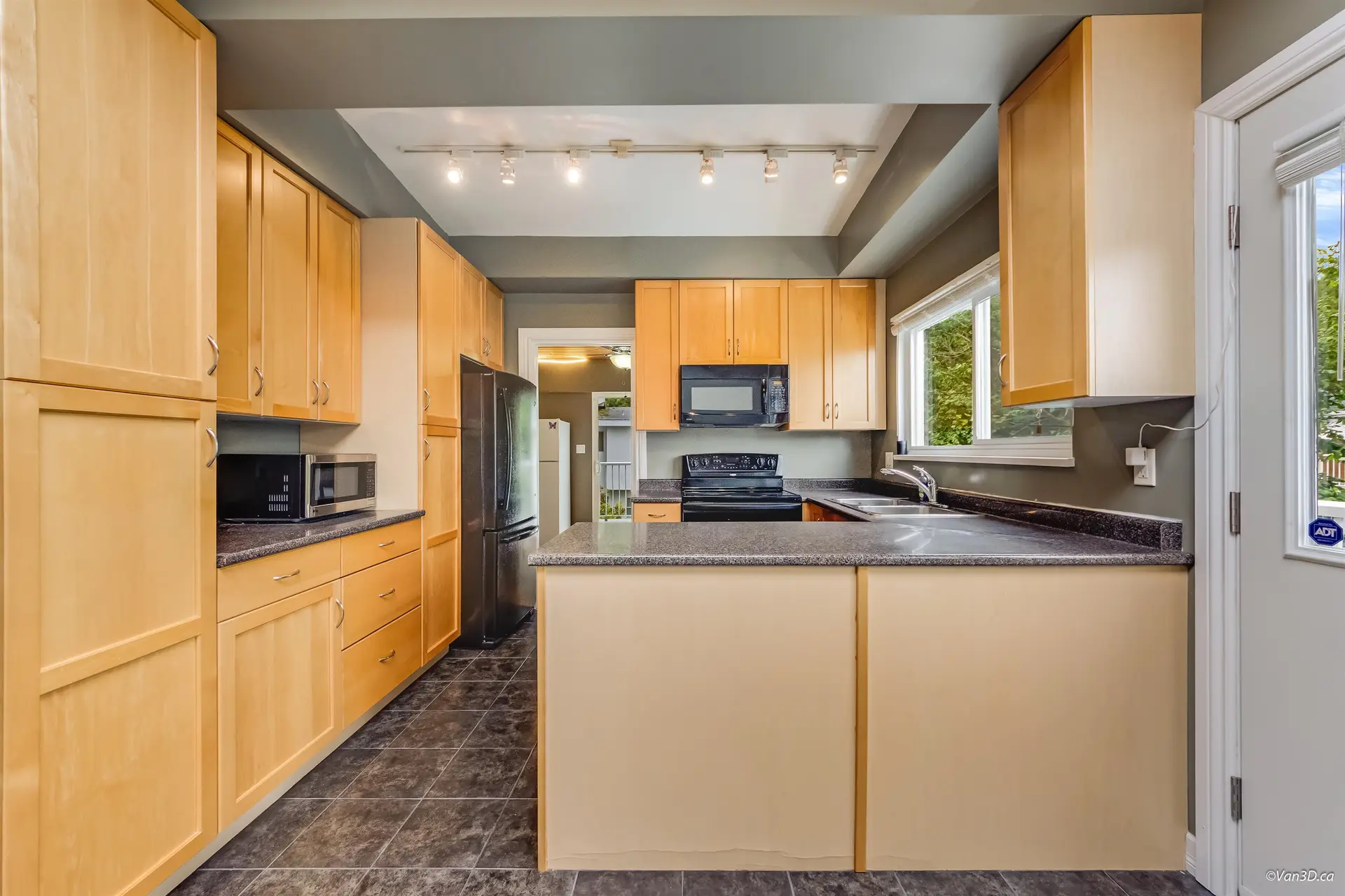 1066 Bernard Place - Image 19