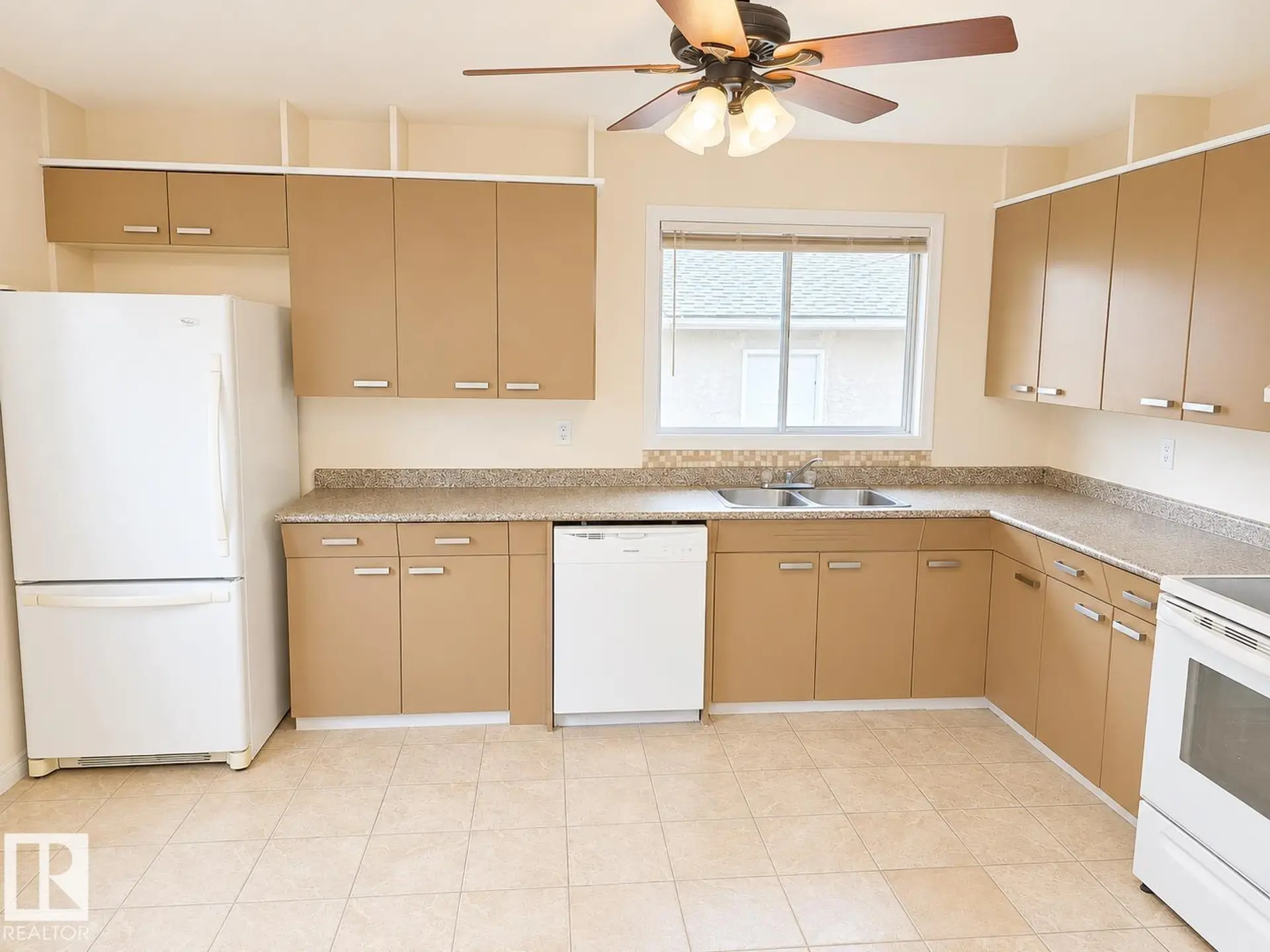 8712 162 ST NW - Image 3